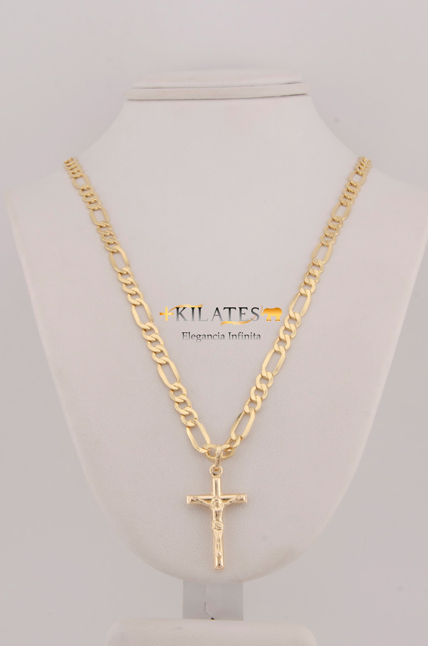 CADENA PARA ADULTO DE 60CM ESTILO 3+1 CON DIJE DE CRUZ MEDIANA DE TUBO CON JESUCRITOS. ORO 10K. #775-2946
