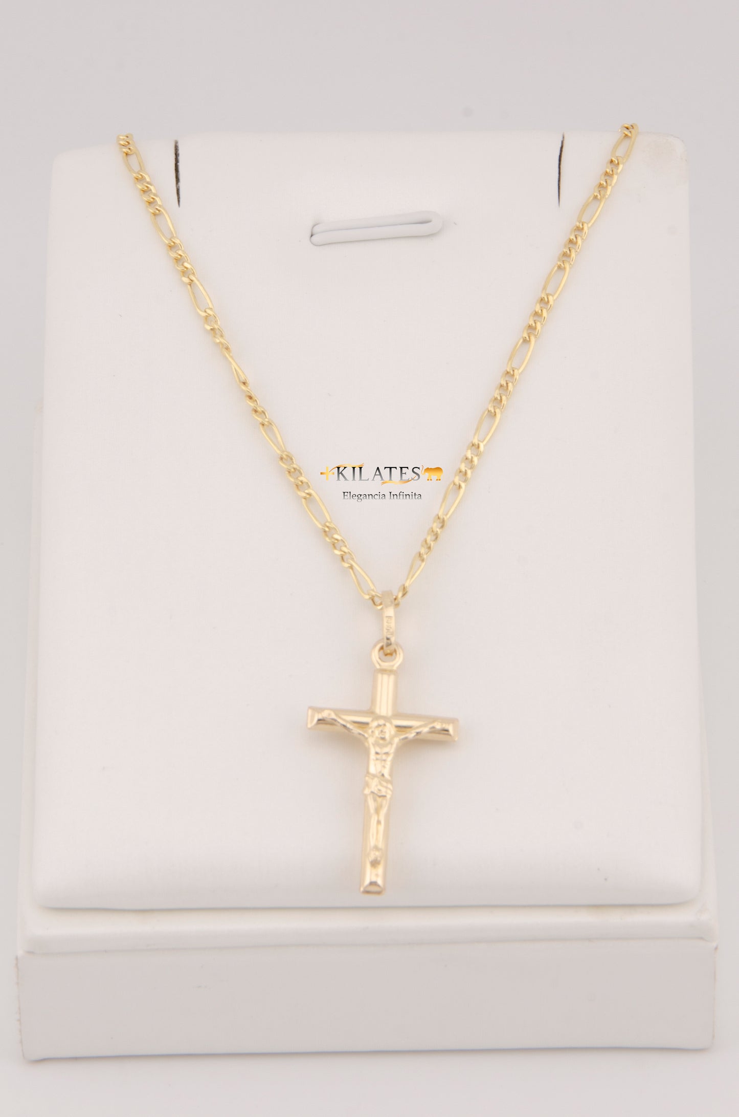 CADENA PARA ADULTO DE 60CM ESTILO 3+1 CON DIJE DE CRUZ DE TUBO MEDIANA CON JESUCRITOS. ORO 10K. #775-2934