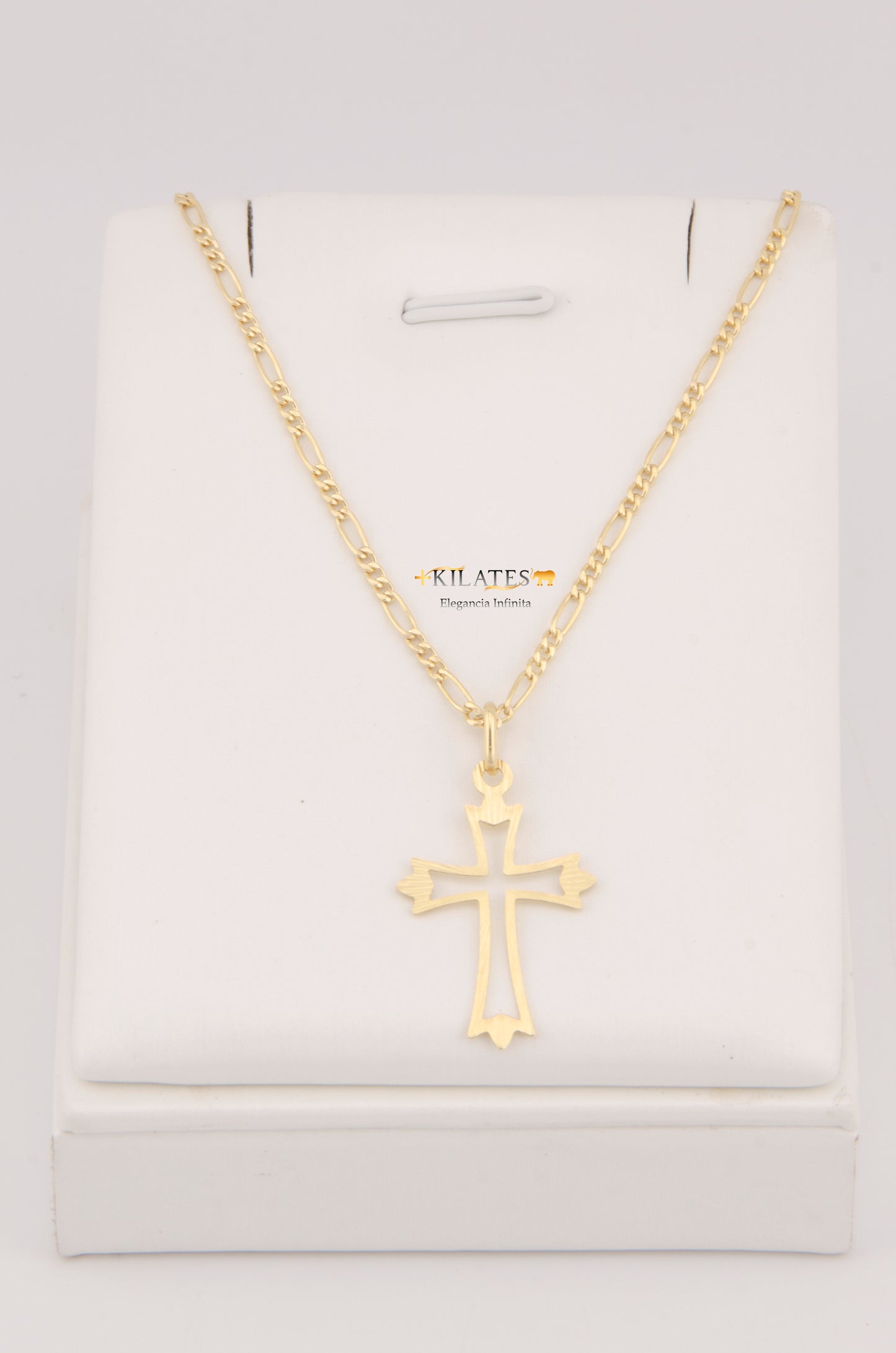 CADENA PARA ADULTO DE 60CM ESTILO 3+1 CON DIJE DE CRUZ MEDIANA. ORO 10K. #775-2936