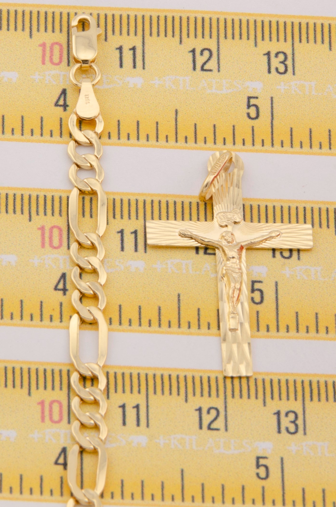 CADENA PARA ADULTO DE 60CM ESTILO 3+1 CON DIJE DE CRUZ GRANDE CON JESUCRITOS. ORO 10K. #775-2945