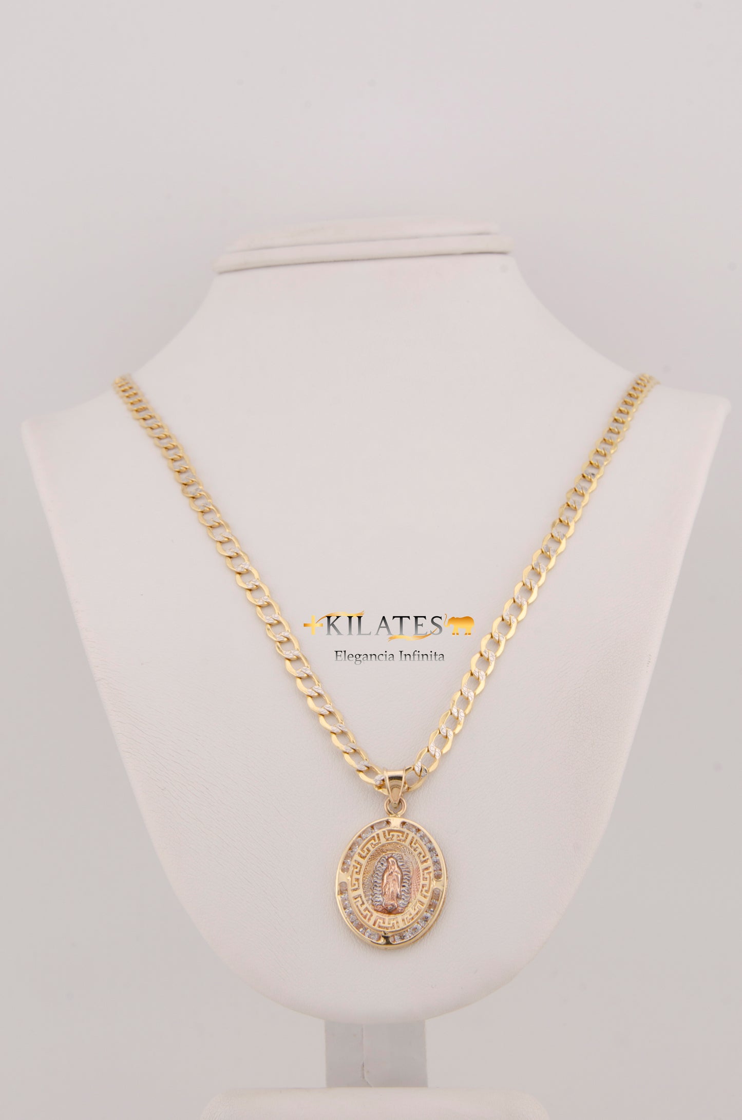 "CADENA DE 60CM PARA ADULTO ESTILO CUBANA DIAMANTADA CON DIJE DE LA VIRGEN OVALADO GRANDE CON ZIRCONIA BLANCA. ORO 10K #775-3012"