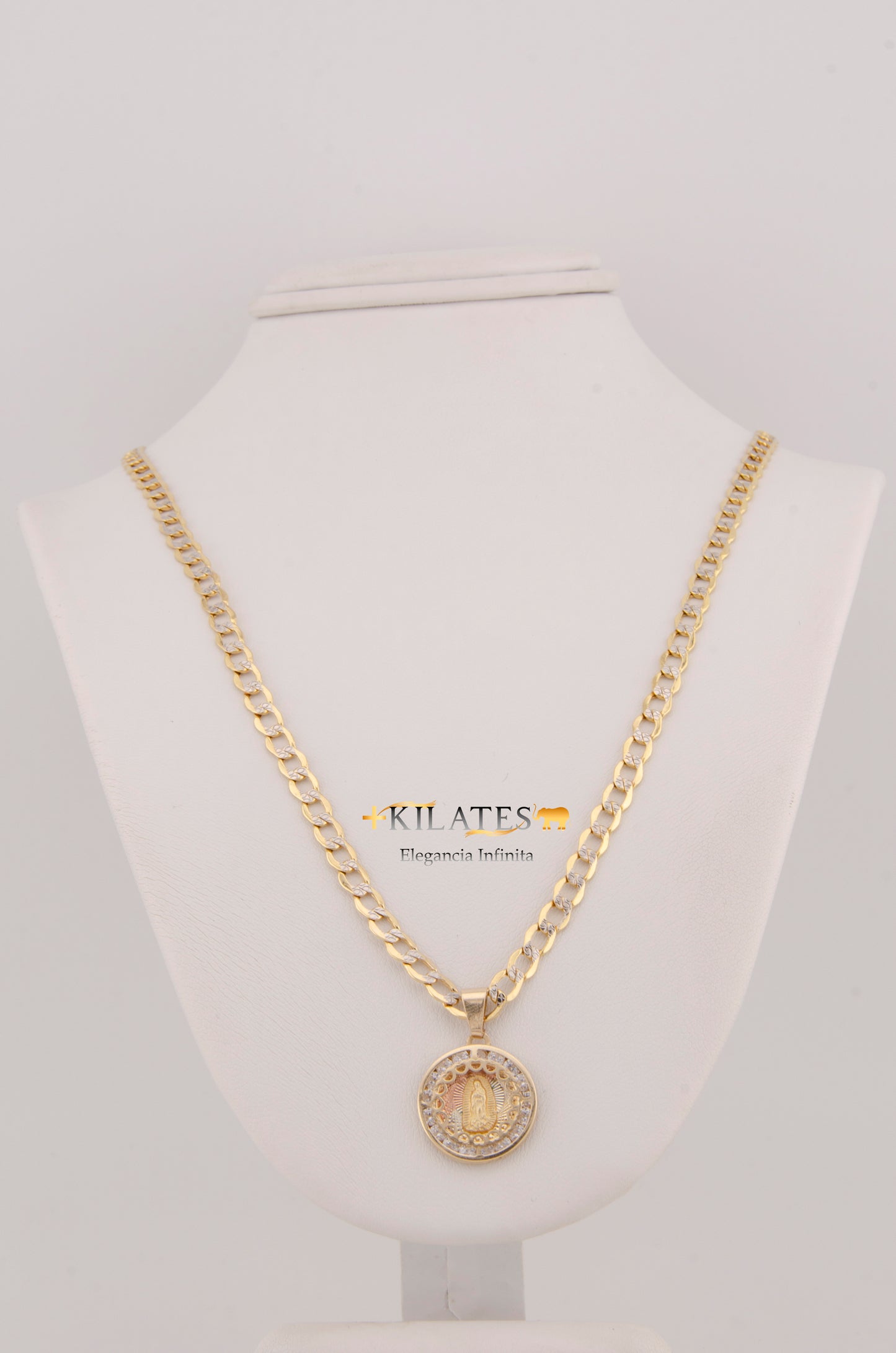 "CADENA DE 60CM PARA ADULTO ESTILO CUBANA DIAMANTADA CON DIJE DE LA VIRGEN REDONDO CON ZIRCONIA BLANCO. ORO 10K #775-3014"