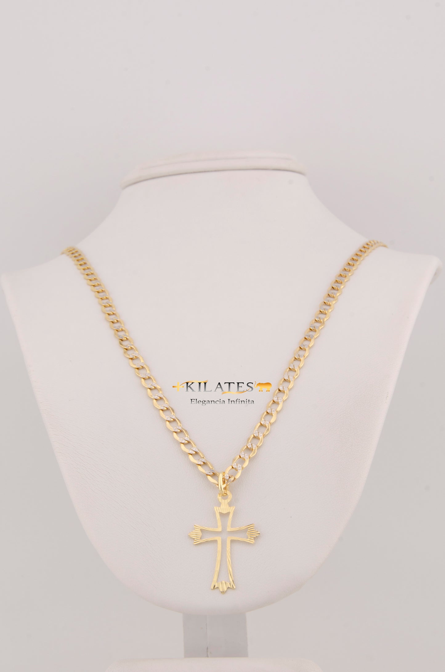 "CADENA DE 60CM PARA ADULTO ESTILO CUBANA DIAMANTADA CON DIJE DE CRUZ MEDIANA. ORO 10K #775-3019"