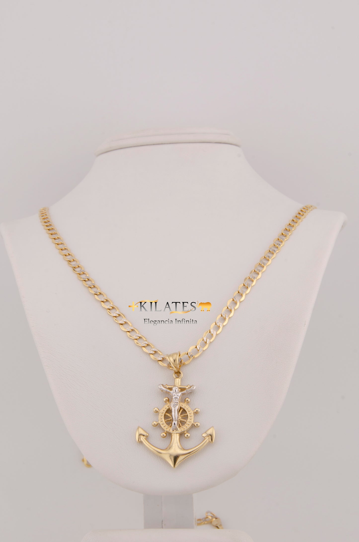 "CADENA DE 60CM PARA ADULTO ESTILO CUBANA DIAMANTADA CON DIJE DE ANCLA GRANDE CON JESUCRISTO. ORO 10K #775-3024"