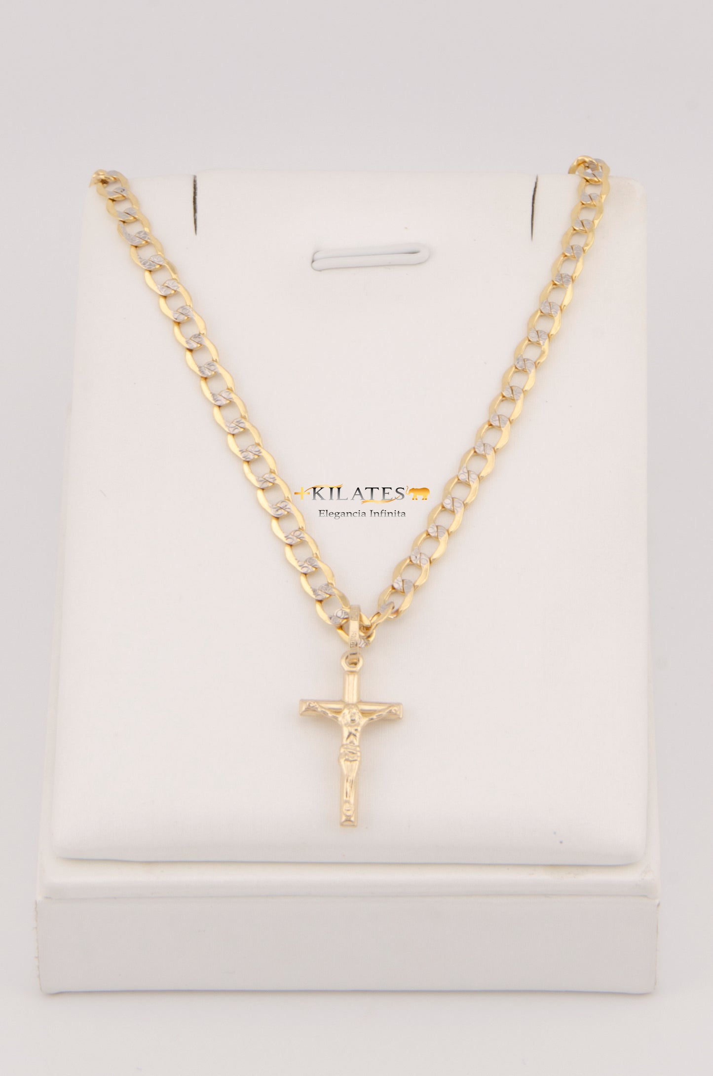 "CADENA DE 60CM PARA ADULTO ESTILO CUBANA DIAMANTADA CON DIJE DE CRUZ PEQUEÑA CON JESUCRISTO. ORO 10K #775-3018"