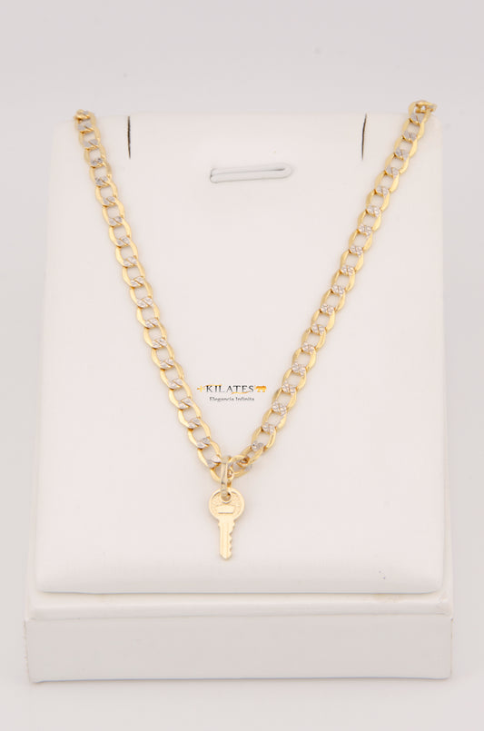 "CADENA DE 60CM PARA ADULTO ESTILO CUBANA DIAMANTADA CON DIJE DE LLAVE. ORO 10K #775-3029"