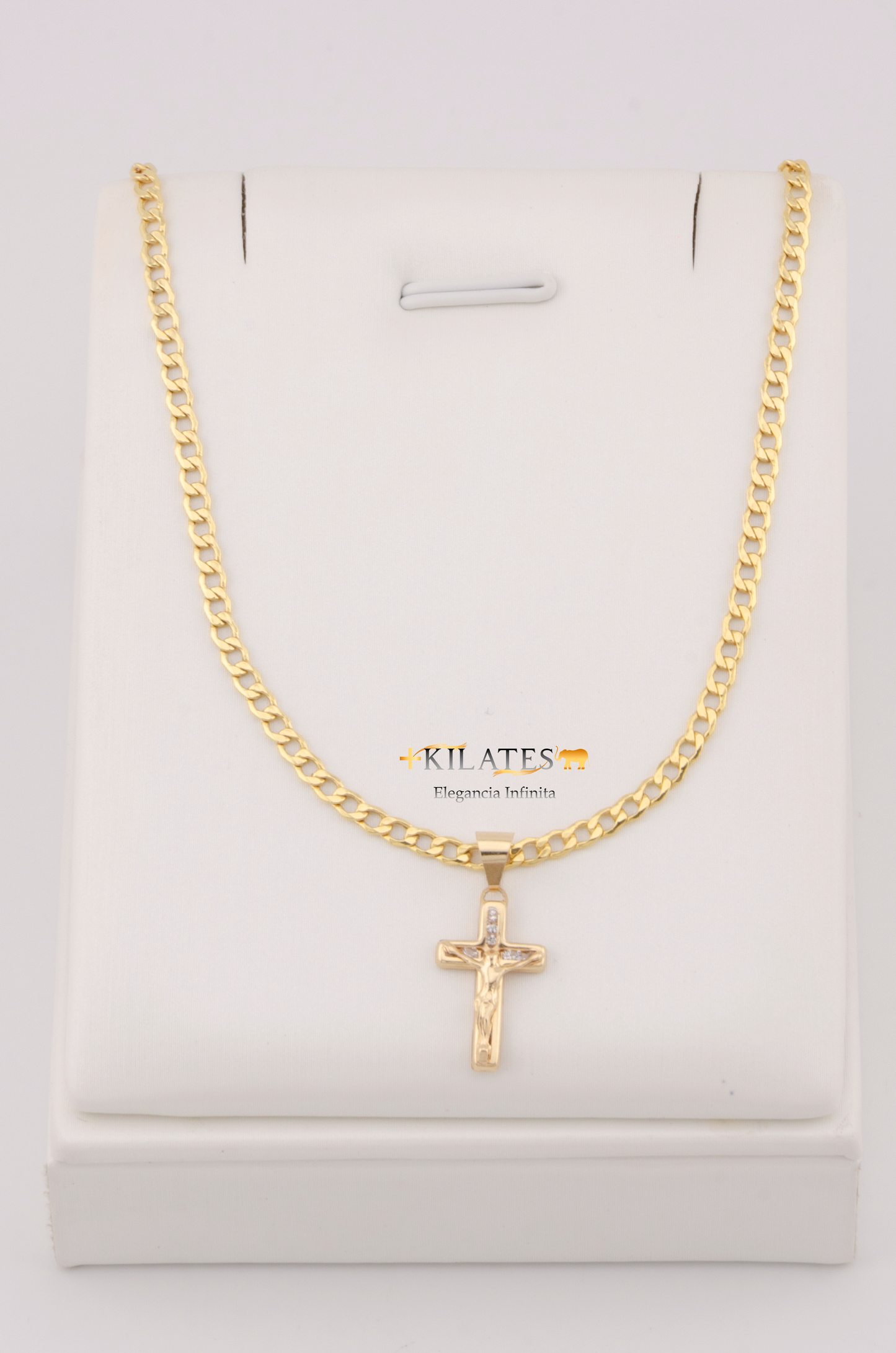 "CADENA DE 50CM PARA ADULTO ESTILO CUBANA CON DIJE DE CRUZ MEDIANA CON JESUCRISTO. ORO 10K #775-3107"