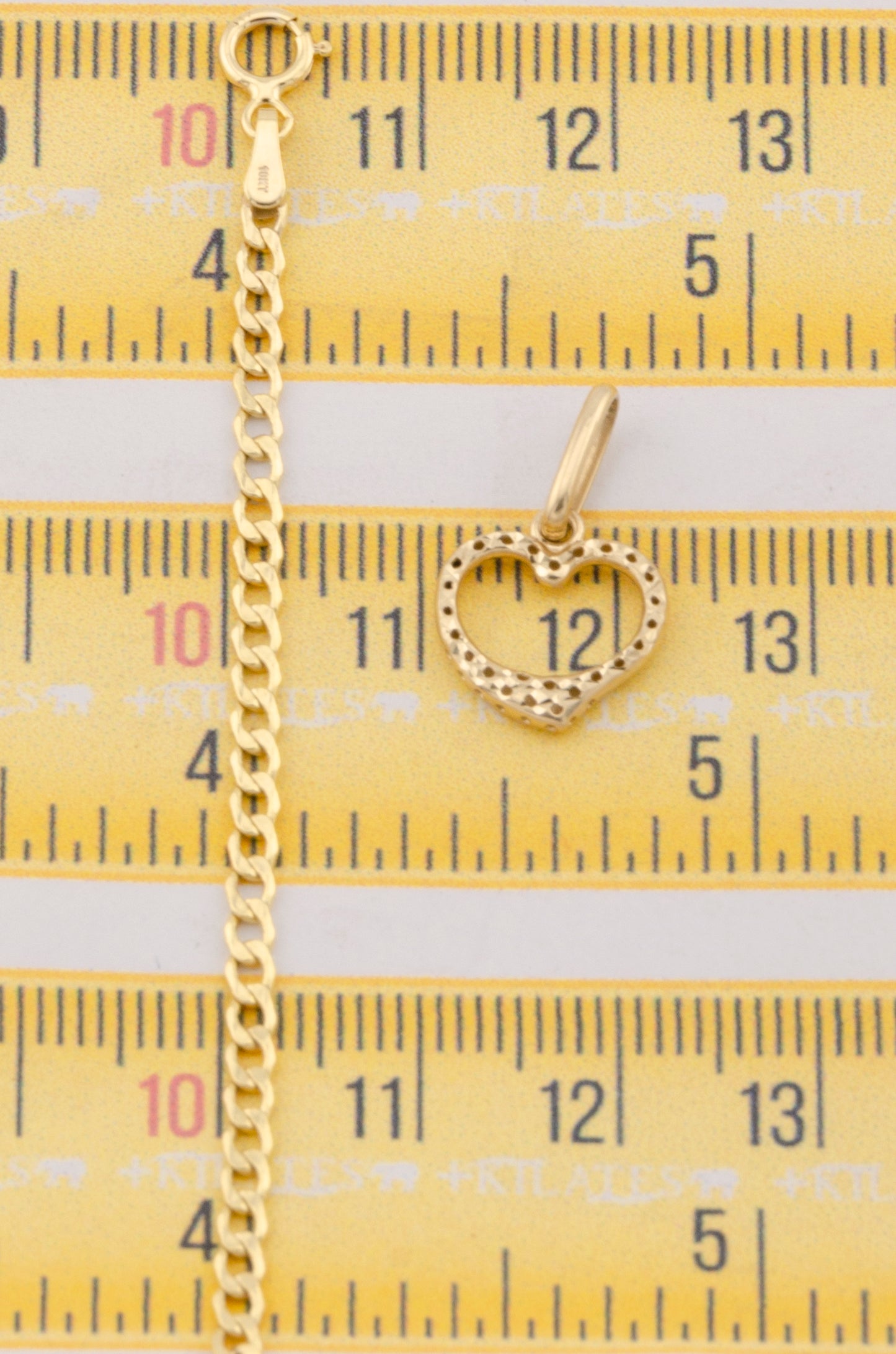 "CADENA DE 50CM PARA ADULTO ESTILO CUBANA CON DIJE DE CORAZON DORADO CON TEXTURA. ORO 10K #775-3116"