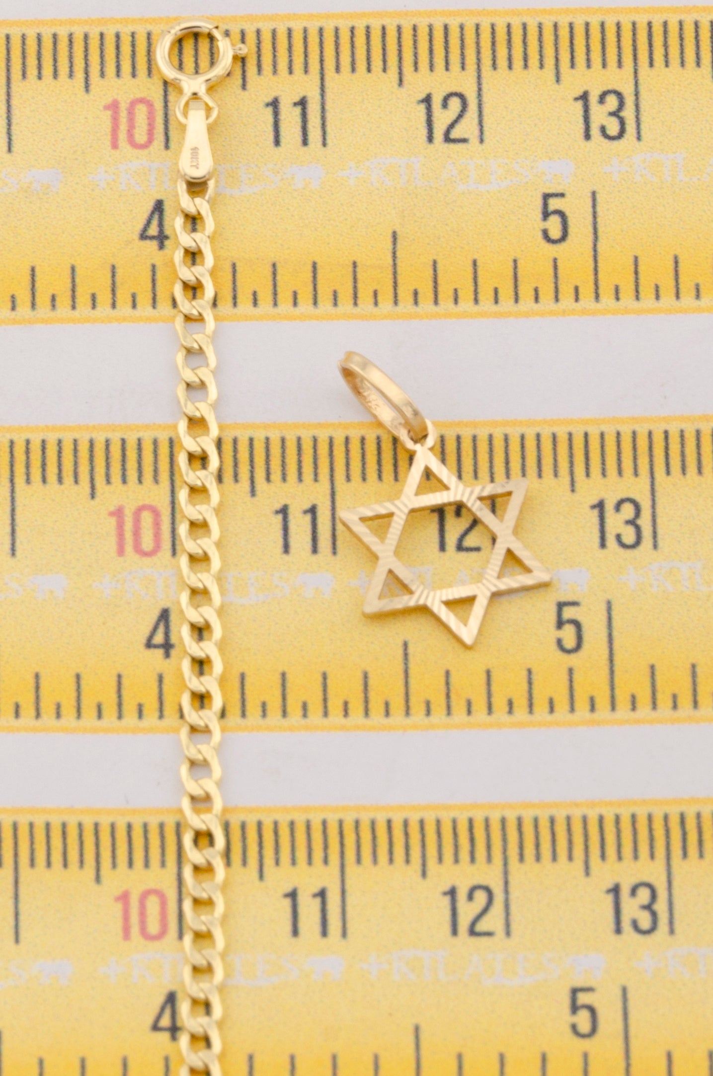 "CADENA DE 50CM PARA ADULTO ESTILO CUBANA CON DIJE DE ESTRELLA DE DAVID. ORO 10K #775-3117"