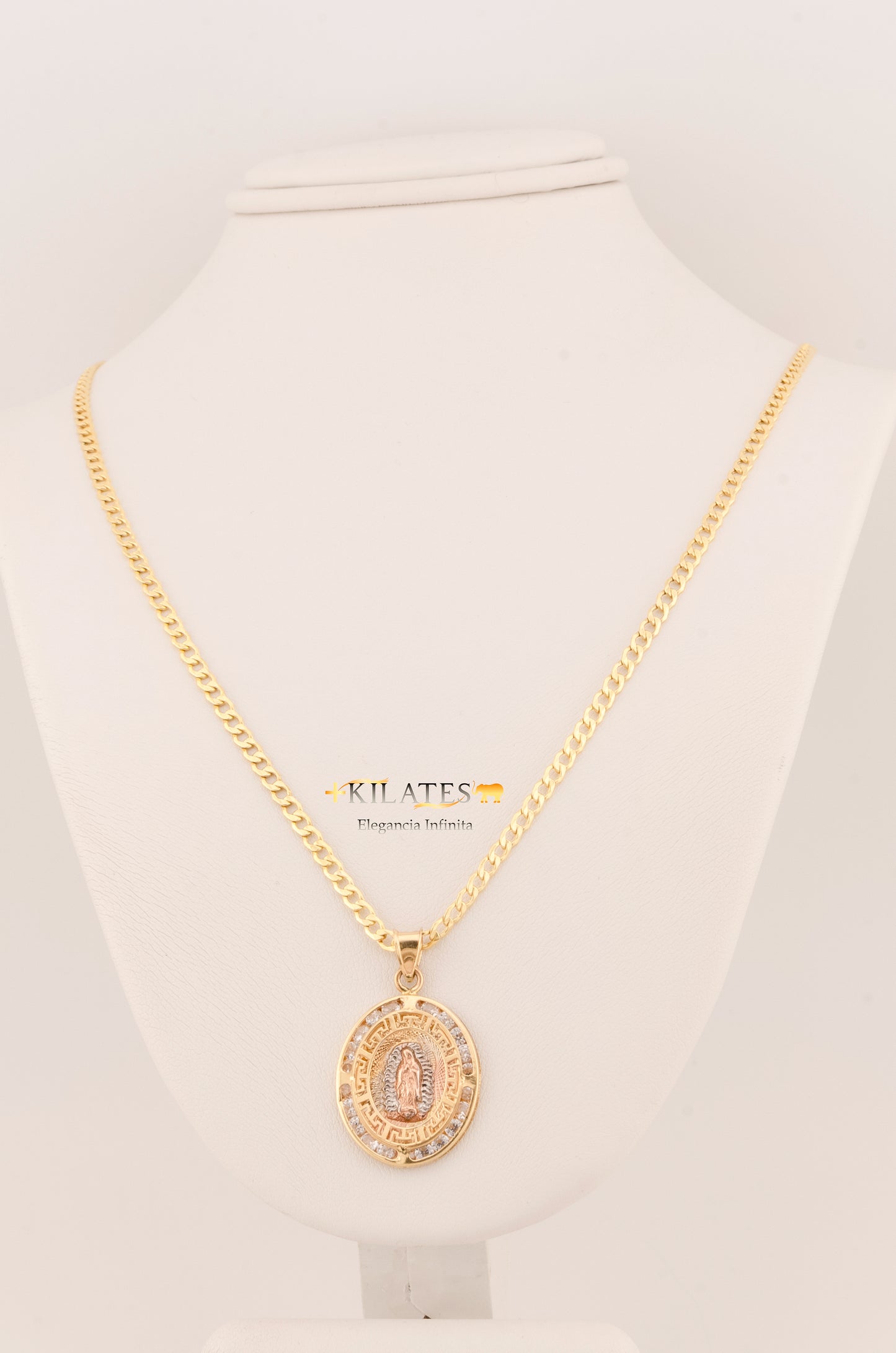 "CADENA DE 50CM PARA ADULTO ESTILO CUBANA CON DIJE DE LA VIRGEN OVALADO GRANDE CON ZIRCONIA BLANCA. ORO 10K #775-3096"