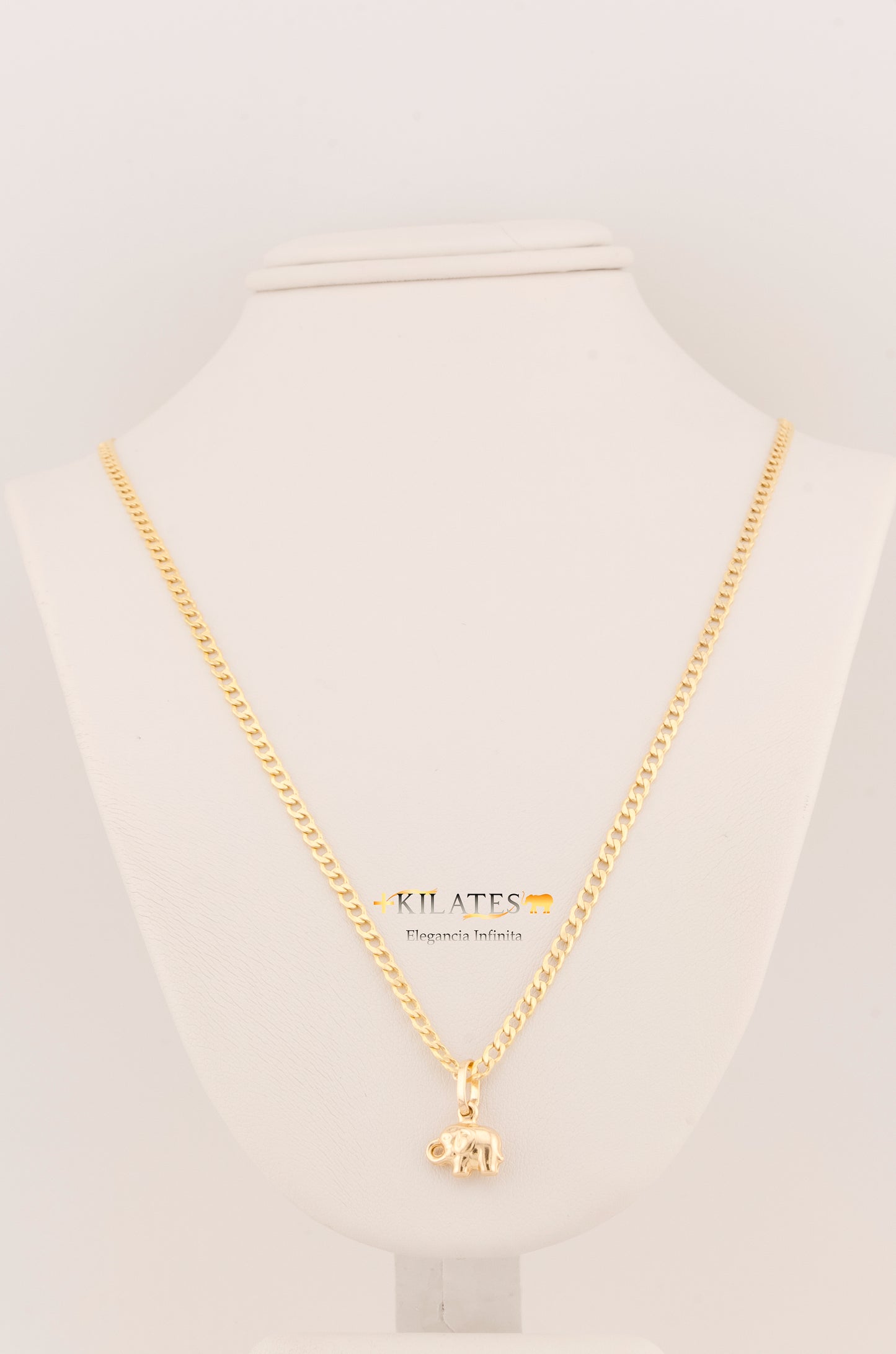 "CADENA DE 50CM PARA ADULTO ESTILO CUBANA CON DIJE DE ESTRELLA DE ELEFANTE PEQUEÑO. ORO 10K #775-3122"