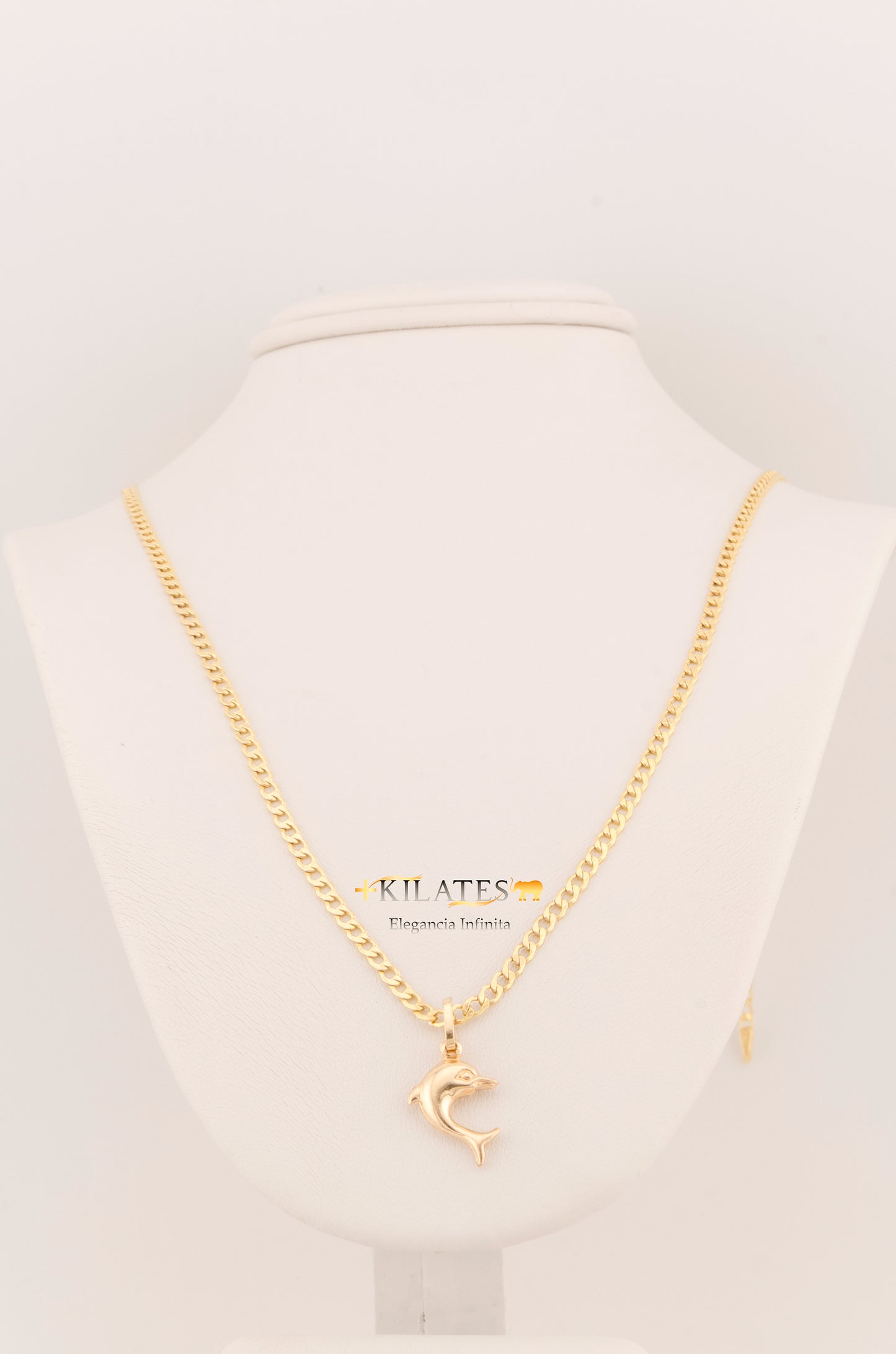 "CADENA DE 50CM PARA ADULTO ESTILO CUBANA CON DIJE DE ESTRELLA DE DELFIN MEDIANO. ORO 10K #775-3124"
