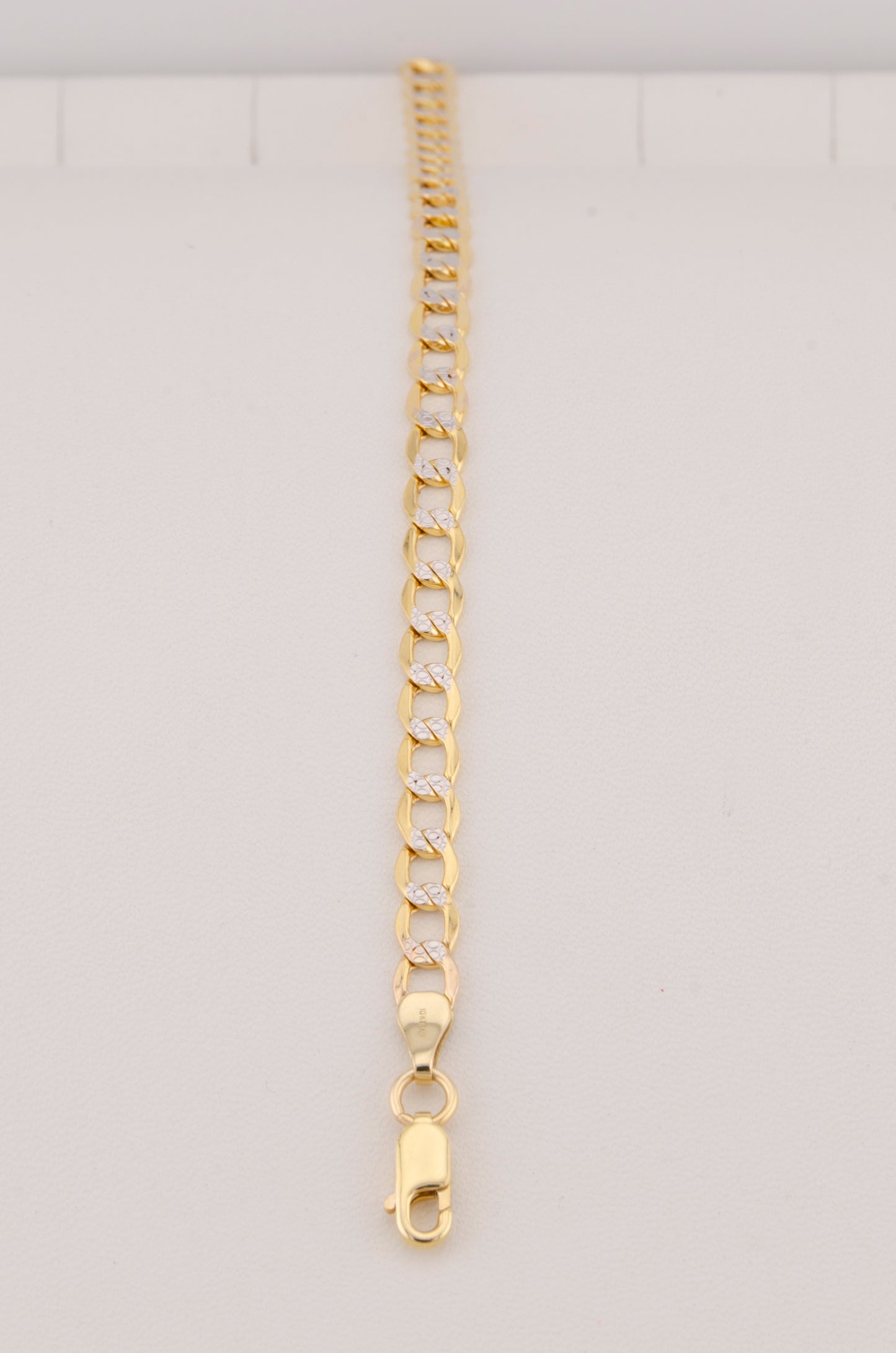 "PULSERA PARA ADULTO ESTILO CUBANA DIAMANTADA 20.5 CM. ORO 10K #775-3235"