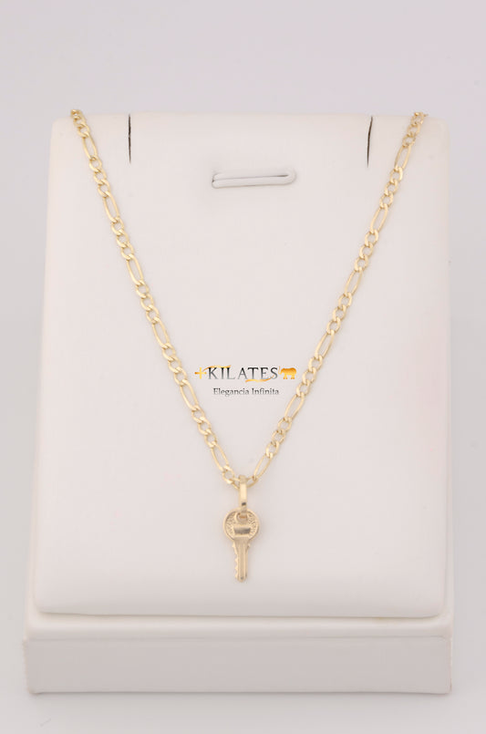"CADENA DE 50CM PARA ADULTO ESTILO 3+1 SOLIDA CON DIJE DE LLAVE. ORO 10K #775-3286"
