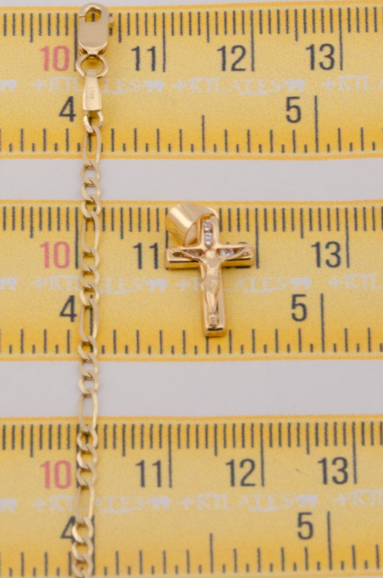 "CADENA DE 50CM PARA ADULTO ESTILO 3+1 SOLIDA CON DIJE DE CRUZ PEQUEÑA CON JESUCRISTO. ORO 10K #775-3258"