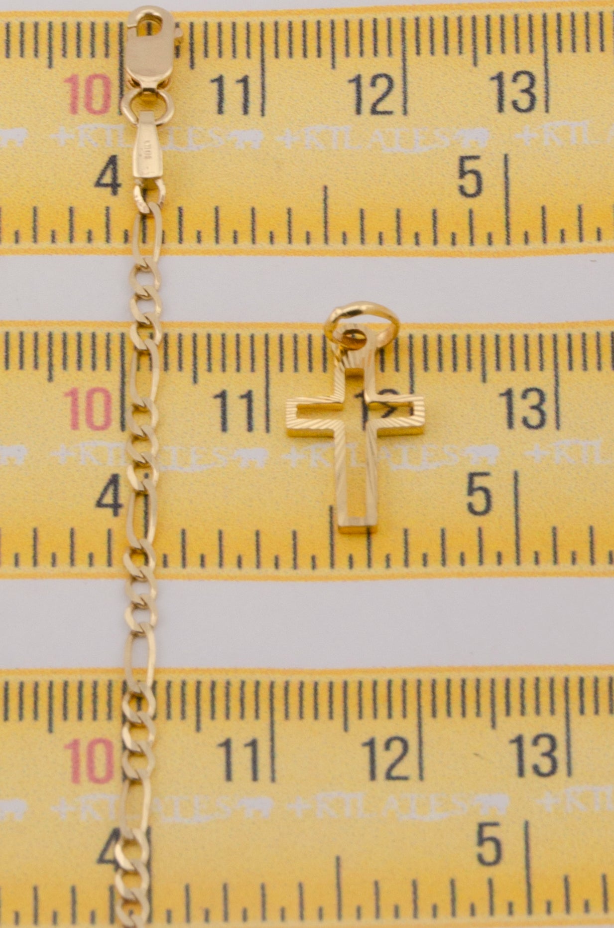 "CADENA DE 50CM PARA ADULTO ESTILO 3+1 SOLIDA CON DIJE DE CRUZ . ORO 10K #775-3260"