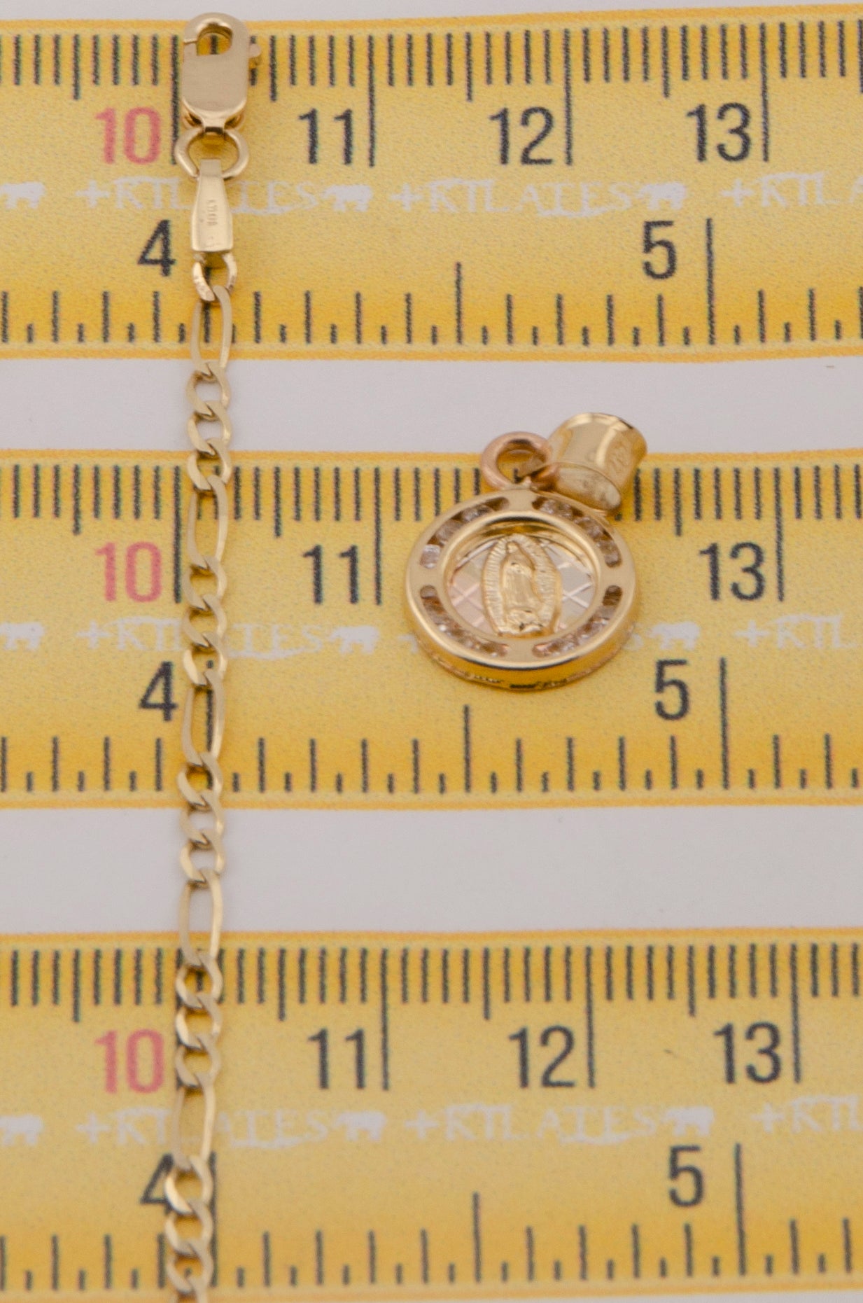 "CADENA DE 50CM PARA ADULTO ESTILO 3+1 SOLIDA CON DIJE REDONDO PEQUEÑO DE LA VIRGEN . ORO 10K #775-3254"