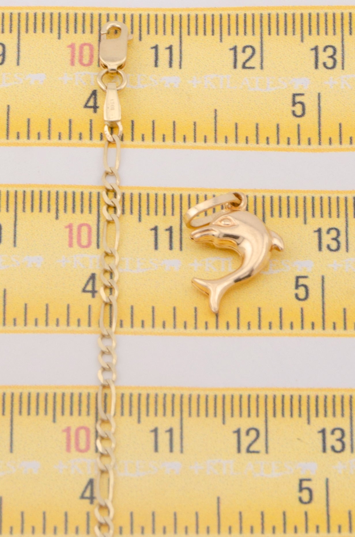 "CADENA DE 50CM PARA ADULTO ESTILO 3+1 SOLIDA CON DIJE DE DELFIN MEDIANO. ORO 10K #775-3264"