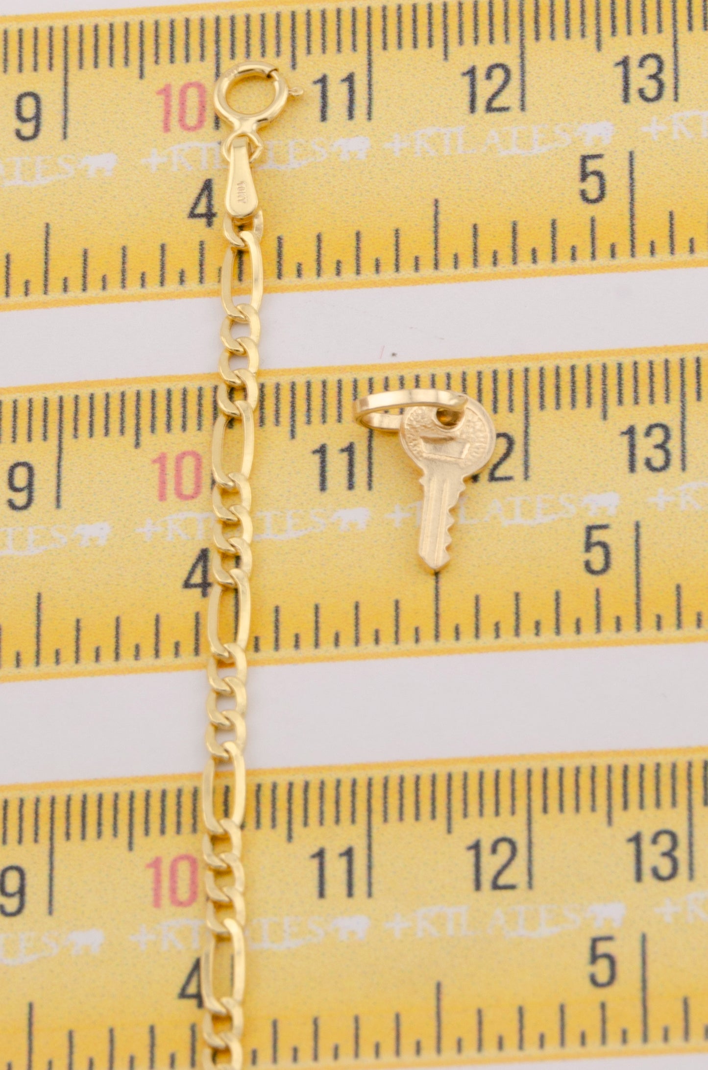 "CADENA DE 50CM PARA ADULTO ESTILO 3+1 CON DIJE DE LLAVE. ORO 10K #775-3418"