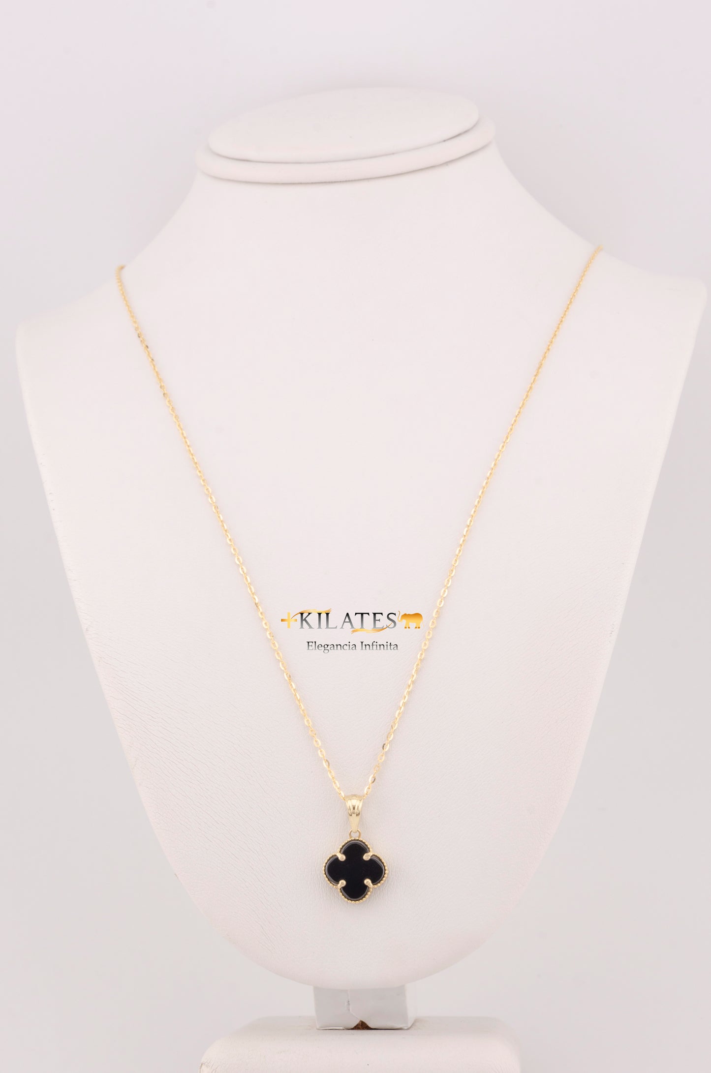 "CADENA PARA ADULTO DE 45CM ESTILO CUADRADO SOLIDA CON DIJE DE TREBOL. ORO 10K #775-3454"