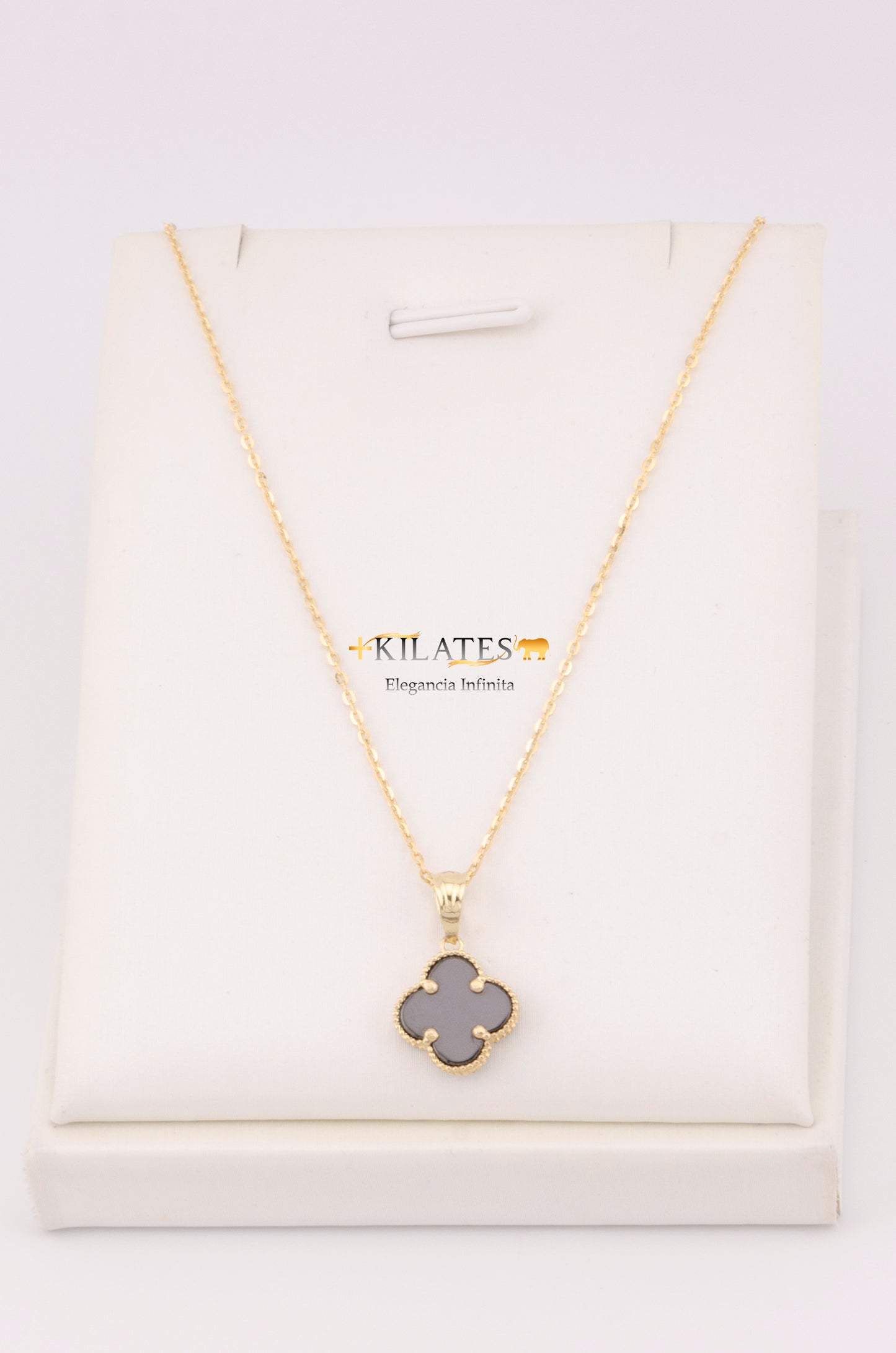 "CADENA PARA ADULTO DE 45CM ESTILO CUADRADO SOLIDA CON DIJE DE TREBOL. ORO 10K #775-3454"