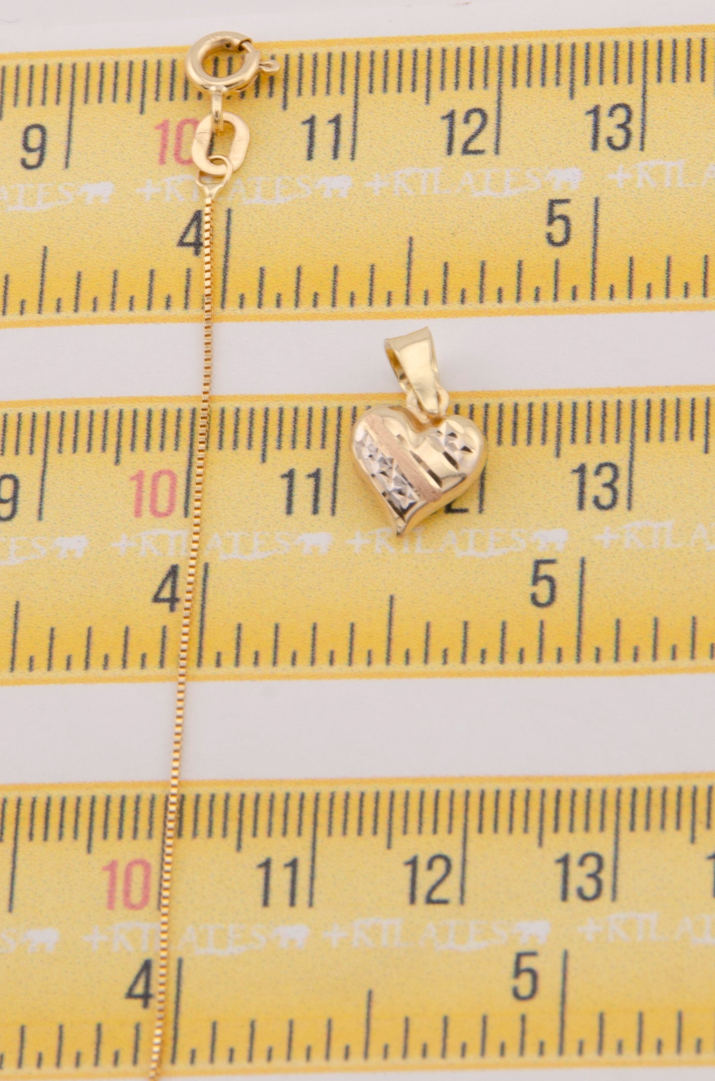 "CADENA DE 50CM PARA ADULTO ESTILO FINITA CON DIJE DE CORAZON 3 TONOS PEQUEÑO. ORO 10K #775-3478"