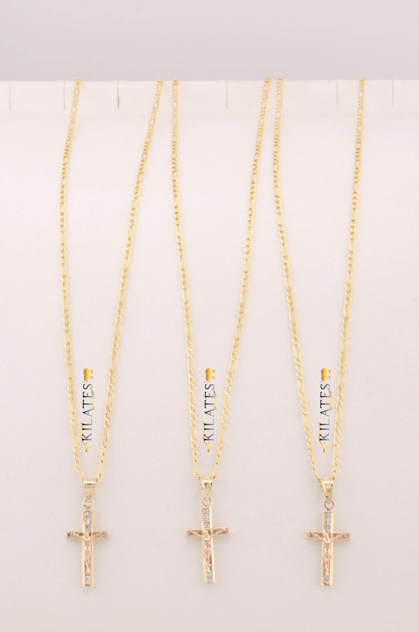 "CADENA DE 50CM PARA DAMA ESTILO 3 +1 CON DIJE DE JESUCRISTO. ORO 10K #775-3501"