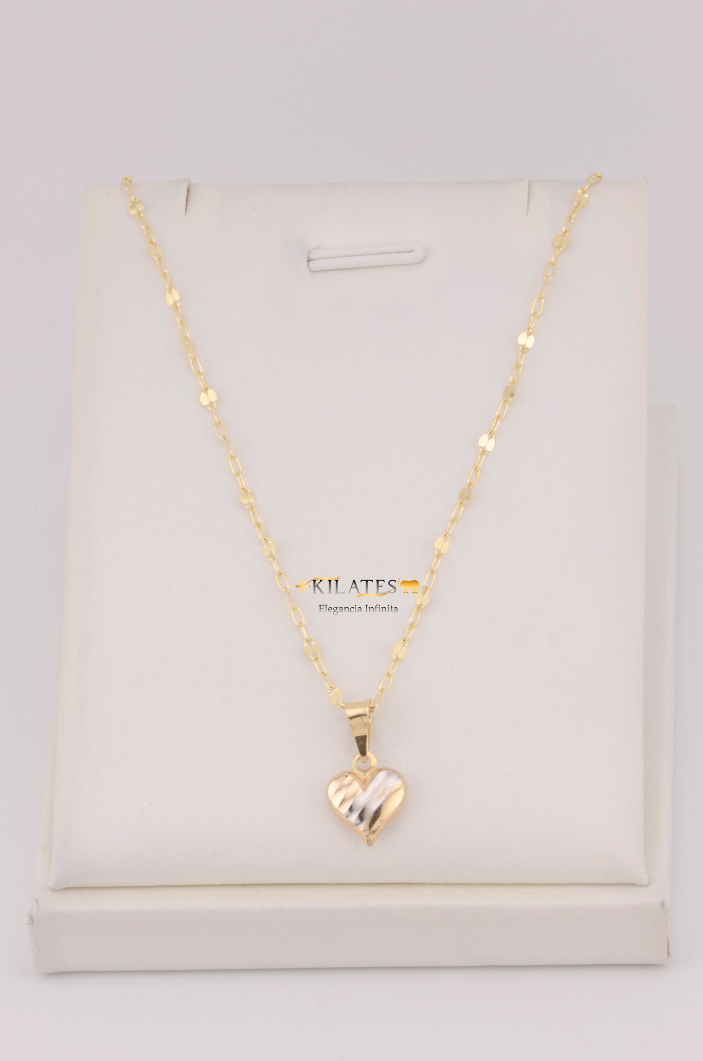 "CADENA DE 50CM PARA DAMA ESTILO LLUVIA CON DIJE DE CORAZON 3 TONOS PEQUEÑO. ORO 10K #775-3527"