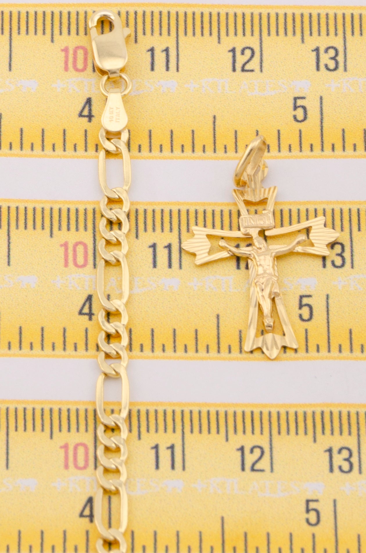 "CADENA PARA HOMBRE DE 60CM ESTILO 3+1 CON DIJE DE CRUZ. ORO 10K #775-3565"