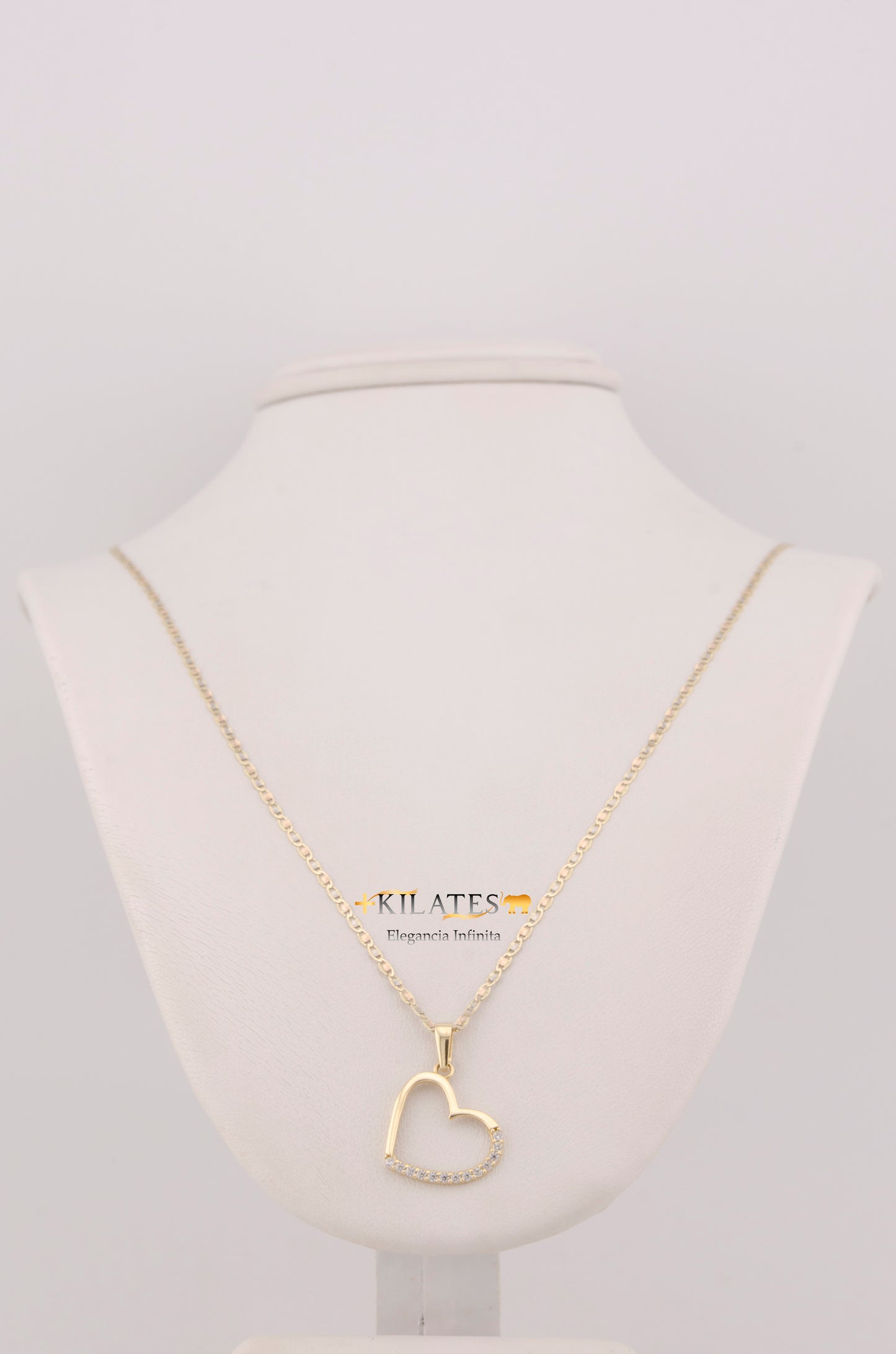 "CADENA PARA DAMA ESTILO 3 OROS CON DIJE DE CORAZON CON ZIRCONIA BLANCA. ORO 10K #775-3625"
