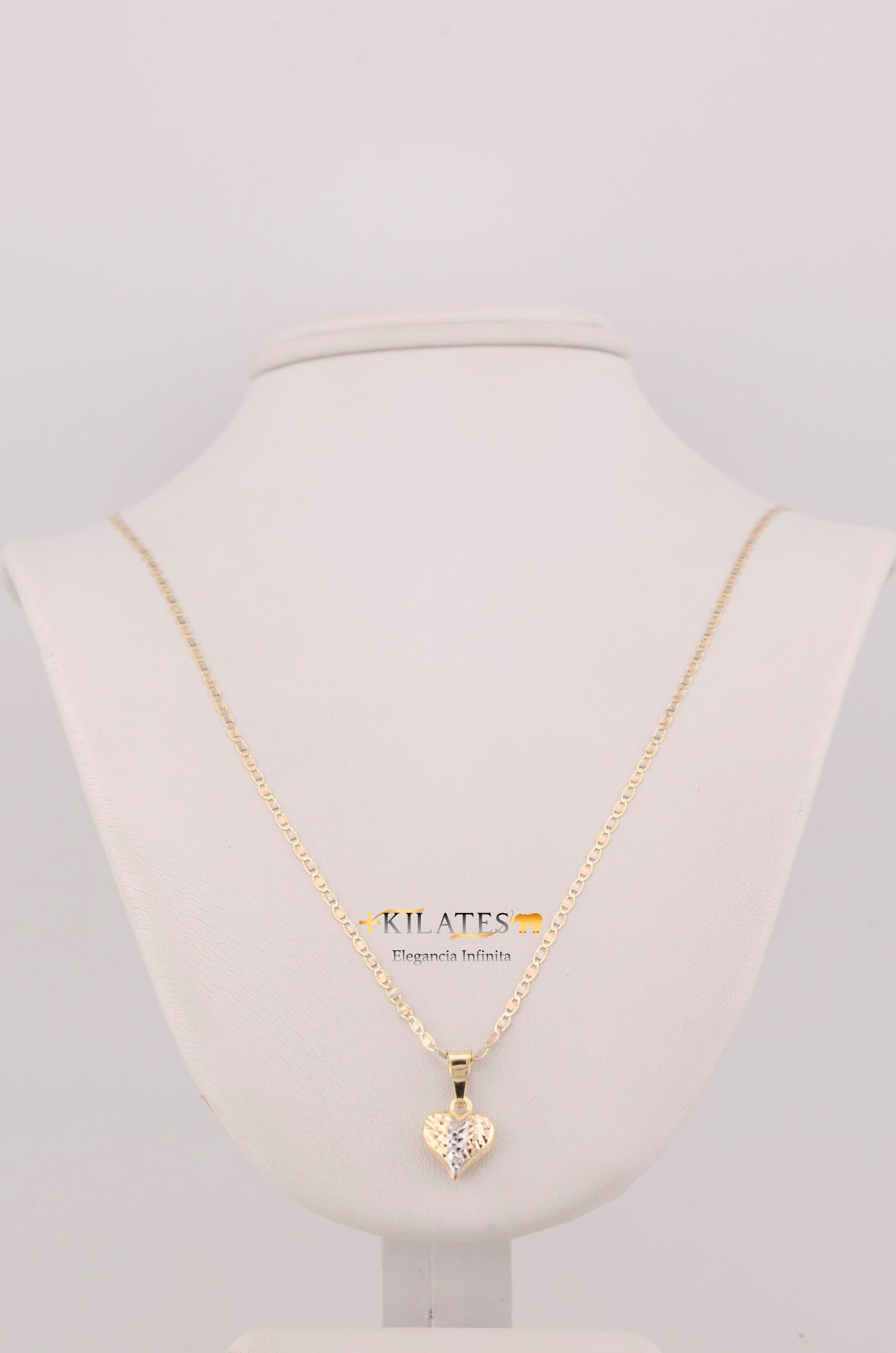 "CADENA PARA DAMA ESTILO 3 OROS CON DIJE DE CORAZON 3 TONOS PEQUEÑO. ORO 10K #775-3634"