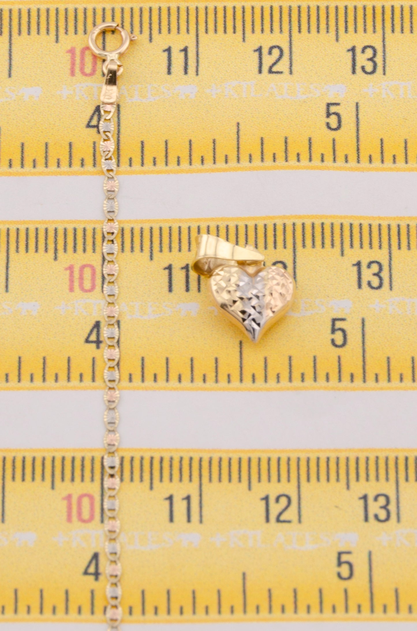"CADENA PARA DAMA ESTILO 3 OROS CON DIJE DE CORAZON 3 TONOS PEQUEÑO. ORO 10K #775-3634"