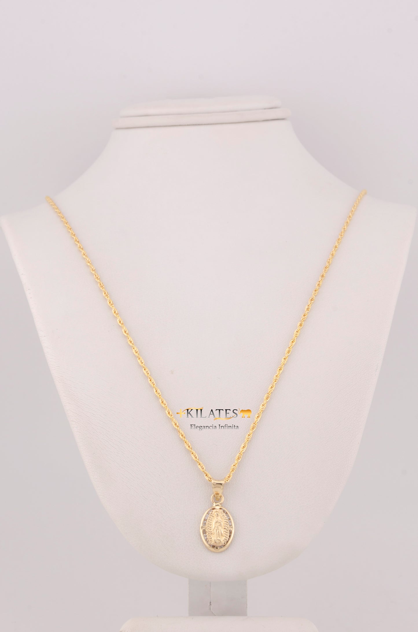 "CADENA PARA DAMA ESTILO LAZO CON DIJE DE LA VIRGEN OVALADO MEDIANO PEQUEÑO. ORO 10K #775-3670"
