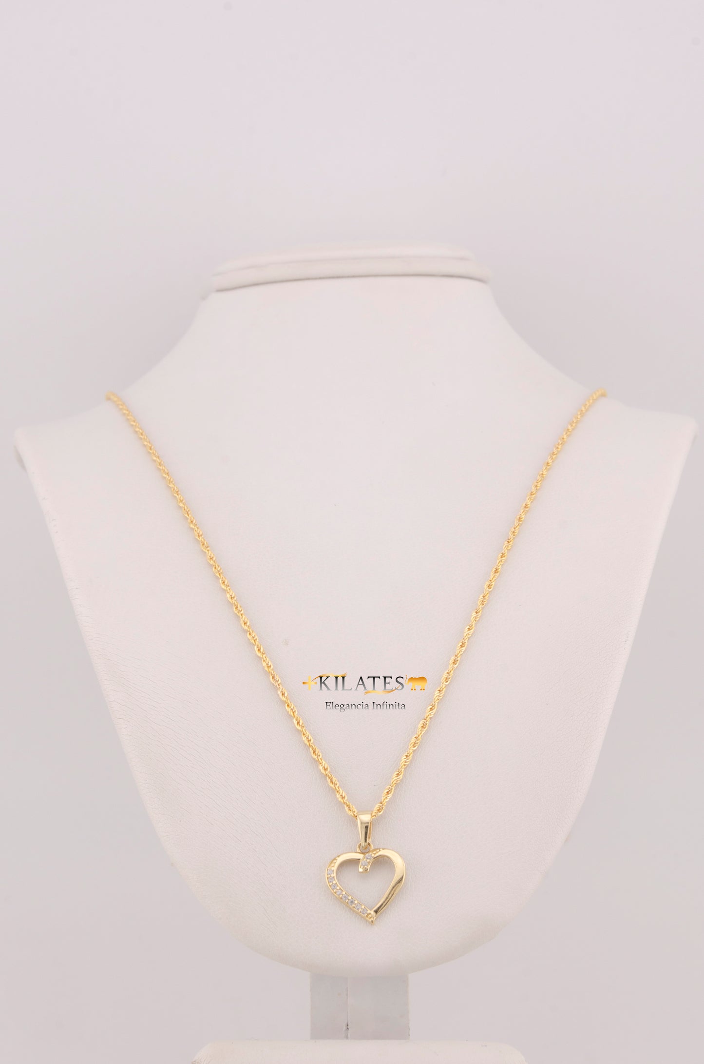 "CADENA PARA DAMA ESTILO LAZO CON DIJE DE CORAZON CON ZIRCONIA BLANCA. ORO 10K #775-3679"