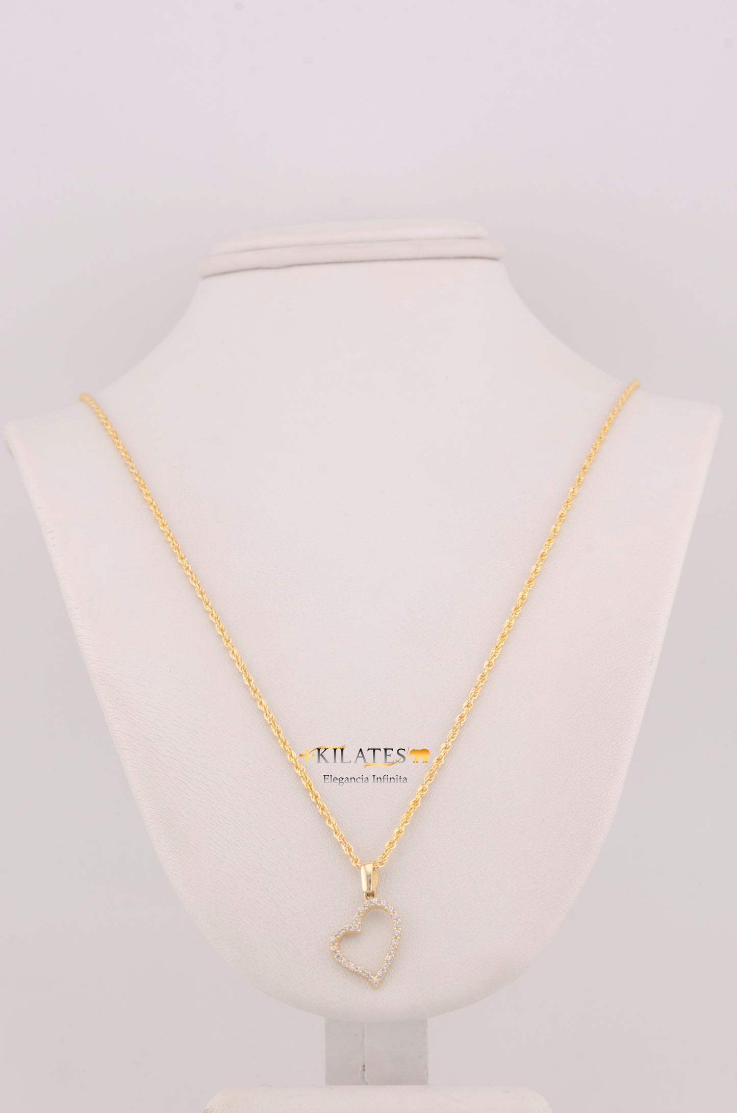 "CADENA PARA DAMA ESTILO LAZO CON DIJE DE CORAZON CON ZIRCONIA BLANCA. ORO 10K #775-3681"