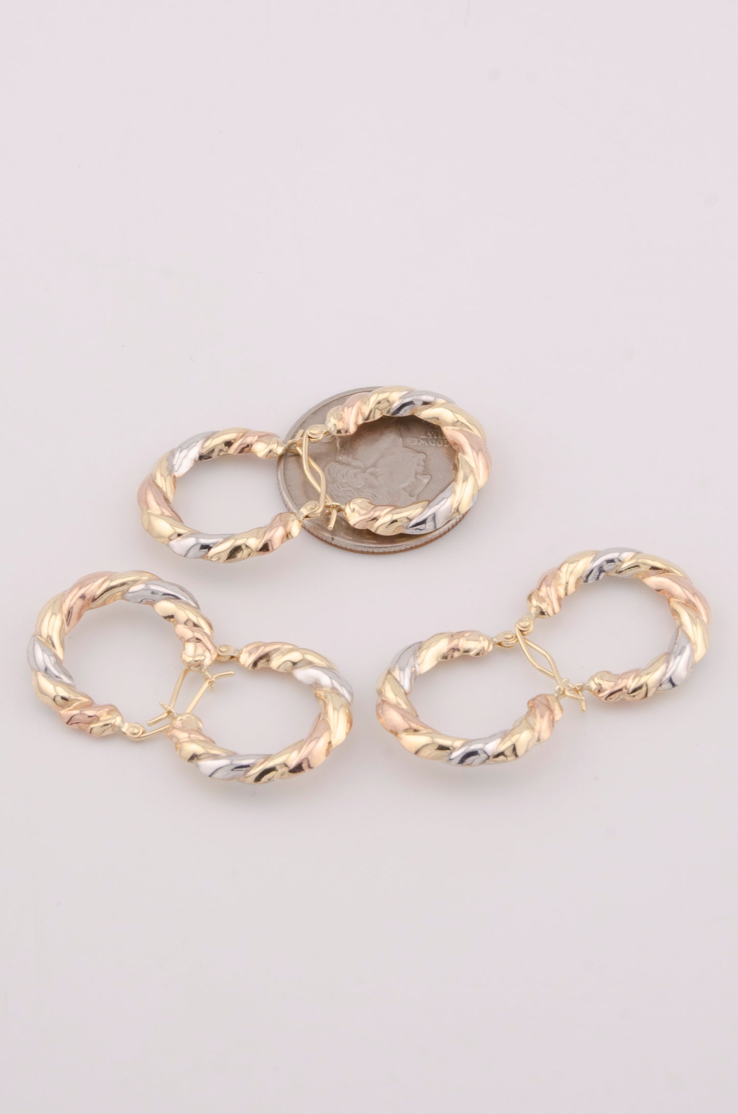 ARGOLLAS PARA DAMA ESTILO 3 OROS. ORO 10K #775-3703