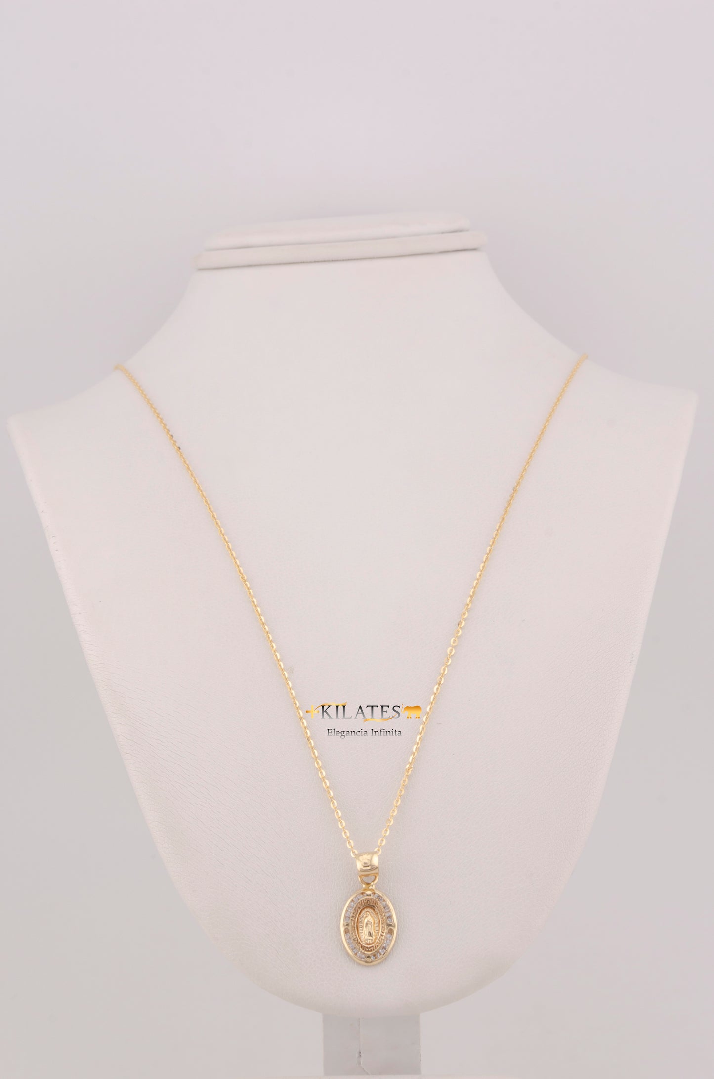 " CADENA PARA DAMA DE 50CM ESTILO CUADRADA SOLIDA CON DIJE OVALADO DE LA VIRGEN. ORO 10K #775-3772"