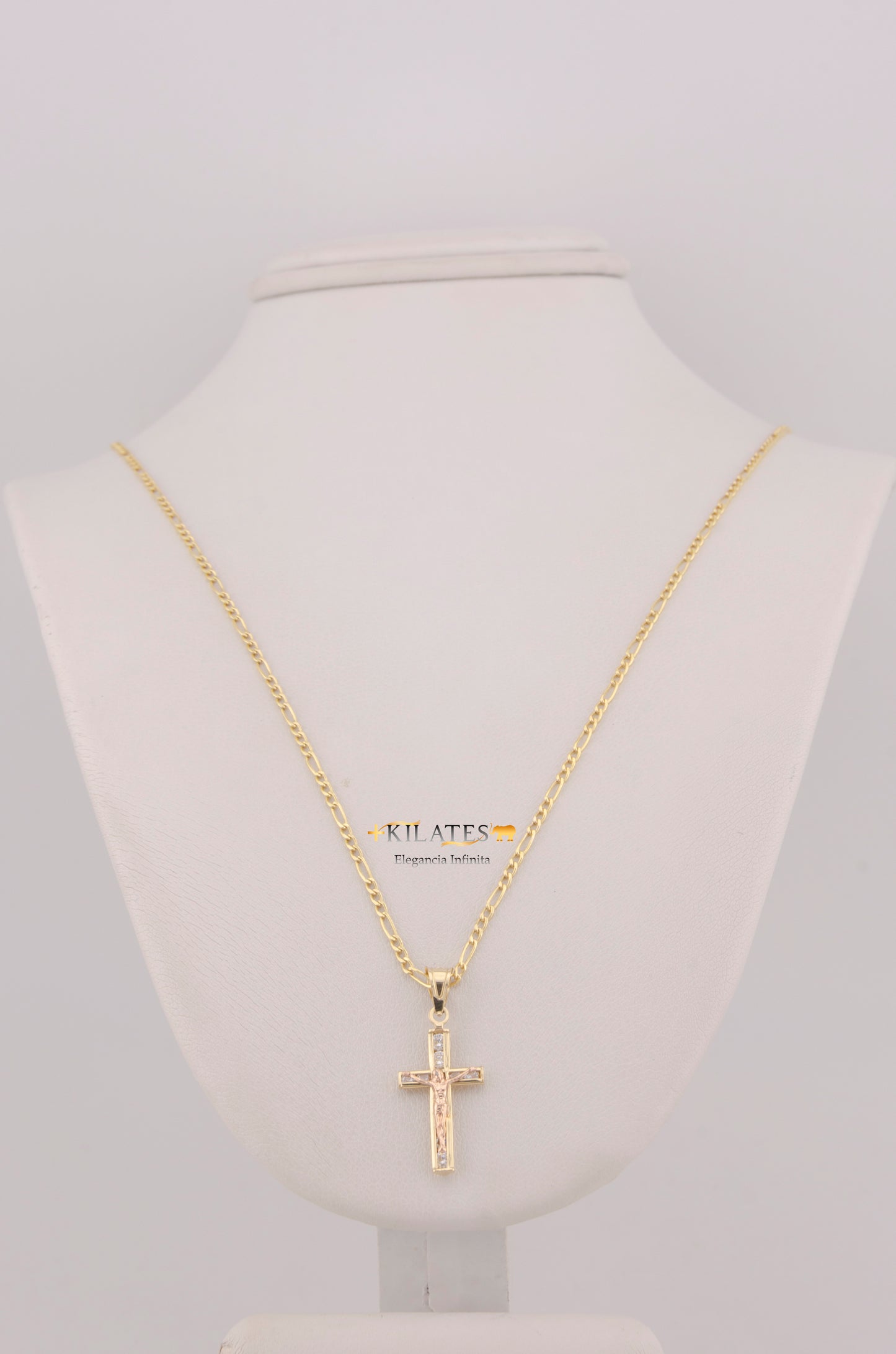 " CADENA PARA DAMA DE 50CM ESTILO 3+1 CON DIJE DIJE DE CRUZ CON JESUCRISTO. ORO 10K #775-3755"