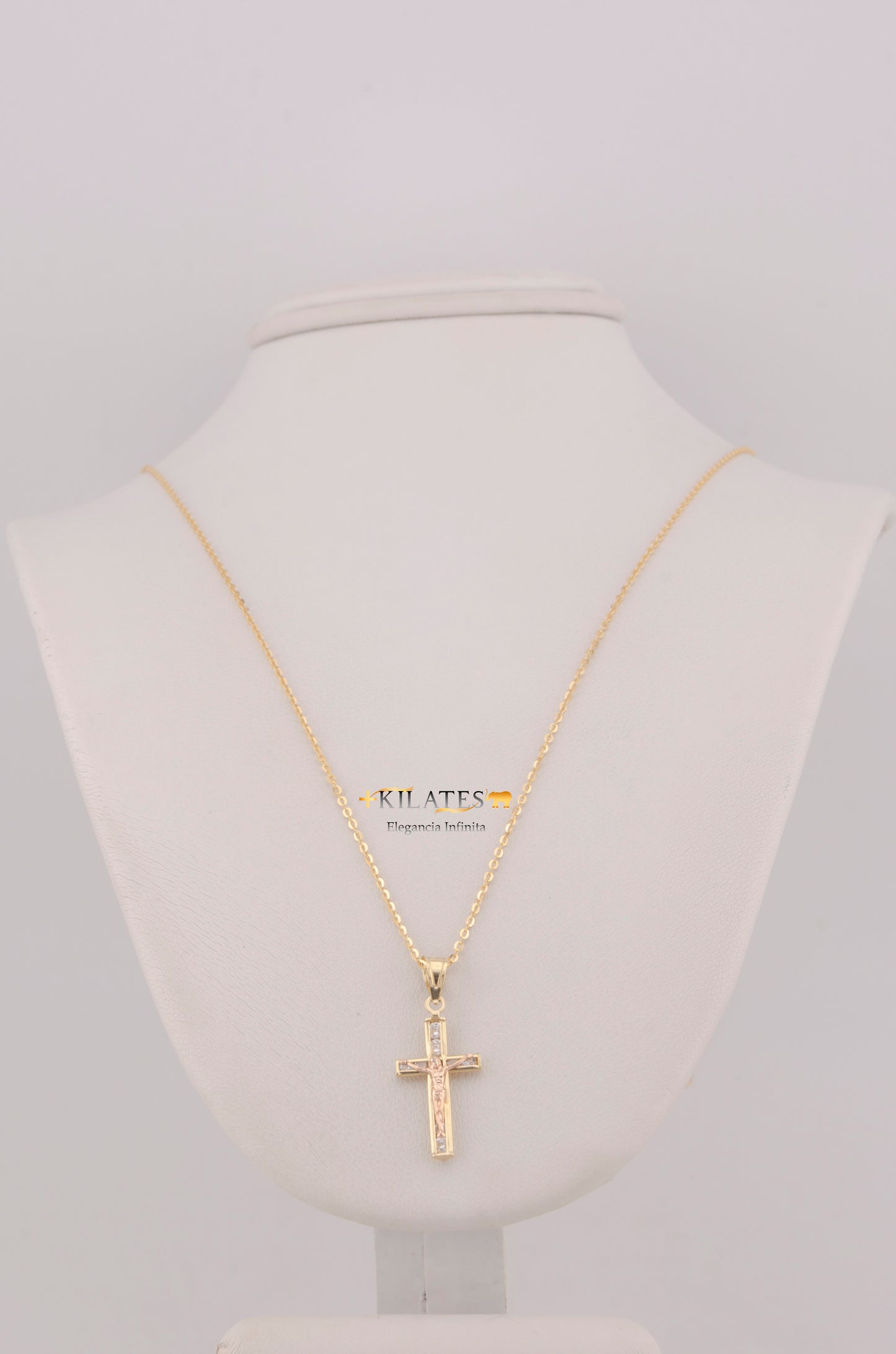 " CADENA PARA DAMA DE 50CM ESTILO CUADRADA SOLIDA CON DIJE DE CRUZ CON JESUCRISTO. ORO 10K #775-3776"