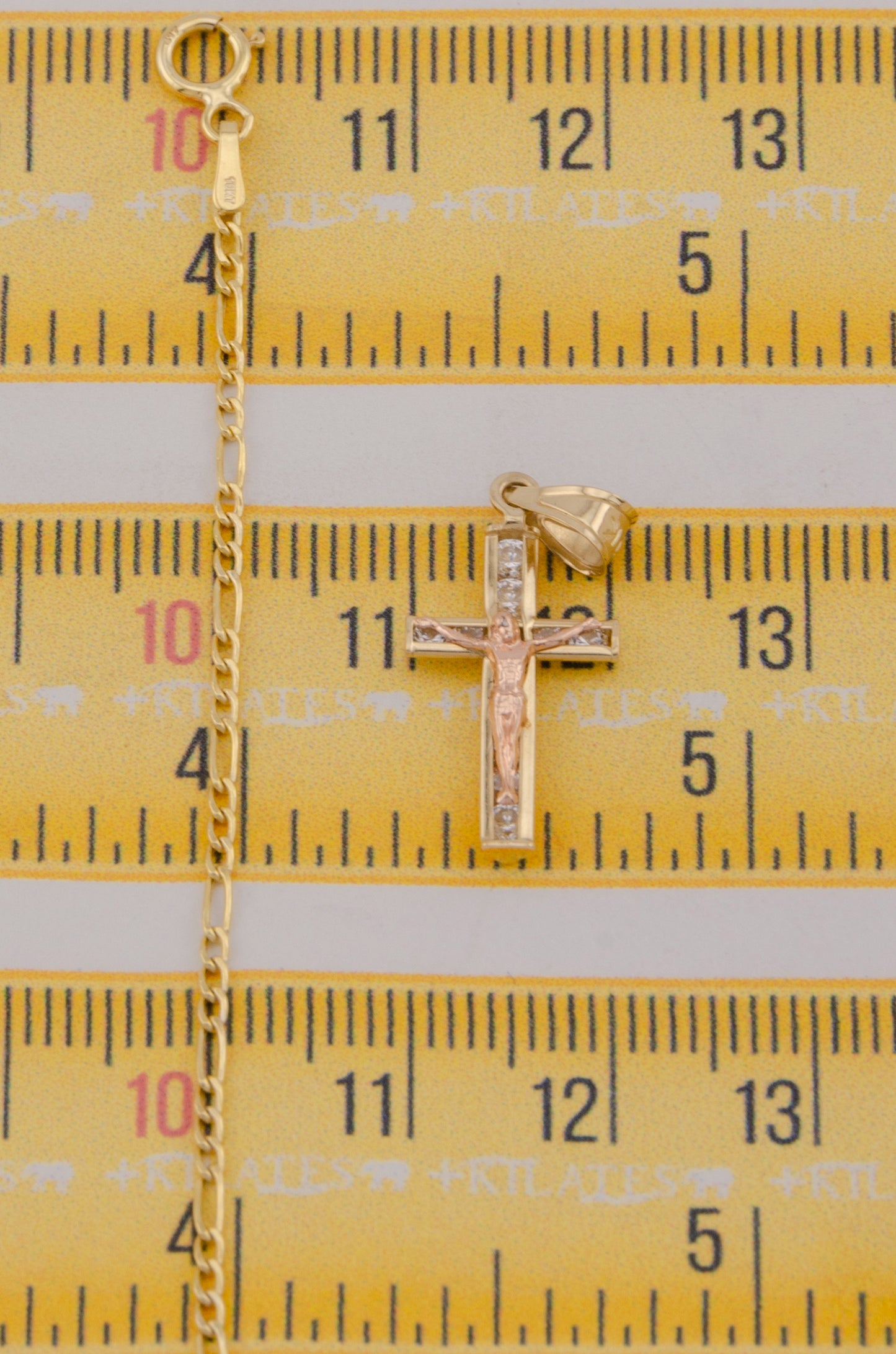 " CADENA PARA DAMA DE 50CM ESTILO 3+1 CON DIJE DIJE DE CRUZ CON JESUCRISTO. ORO 10K #775-3755"