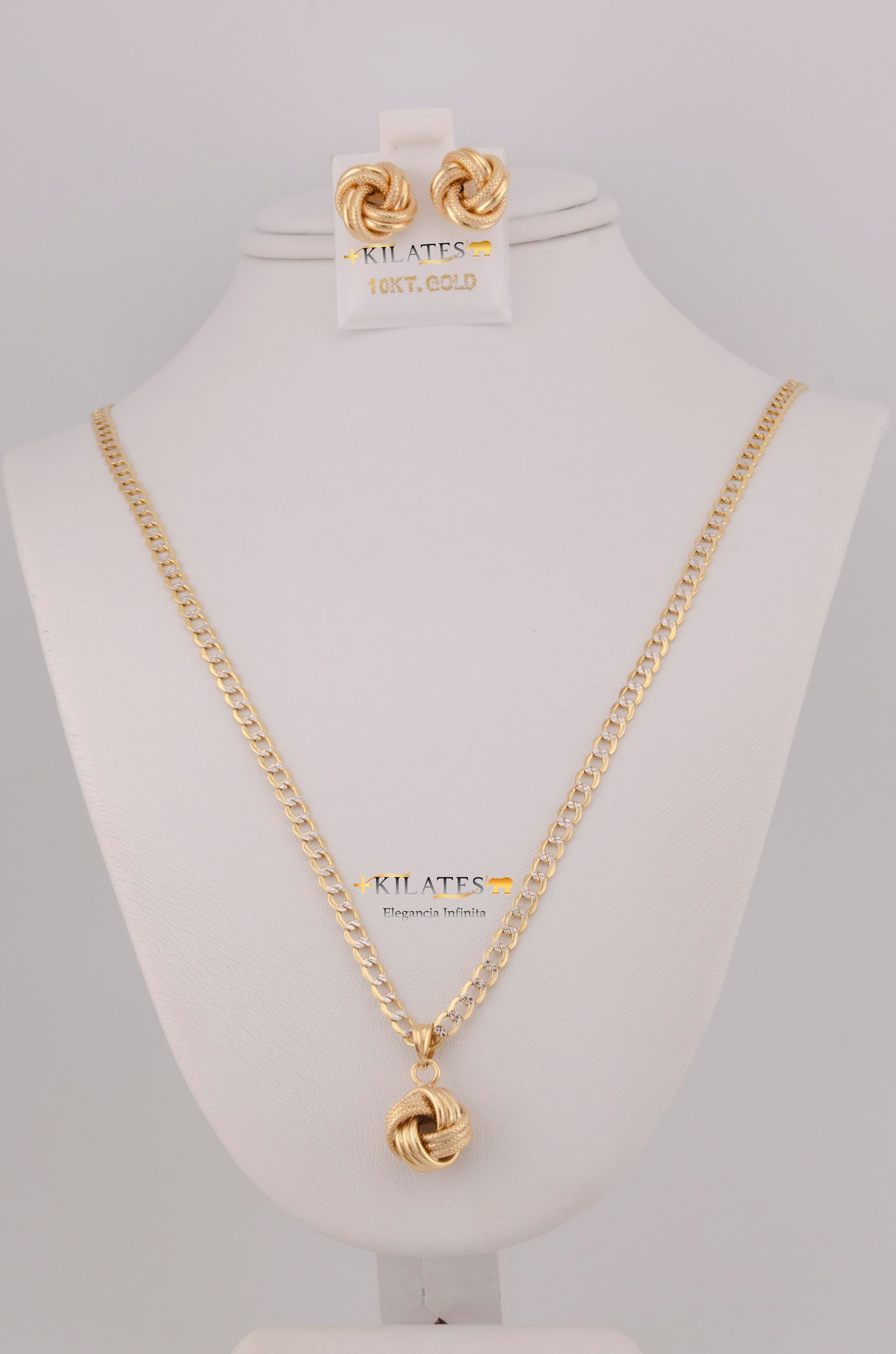 "SET DE CADENA ESTILO CUBANA DIAMANTADA DE 50CM PARA DAMA CON DIJE Y ARETES DE NUDO. ORO 10K #775-3796"