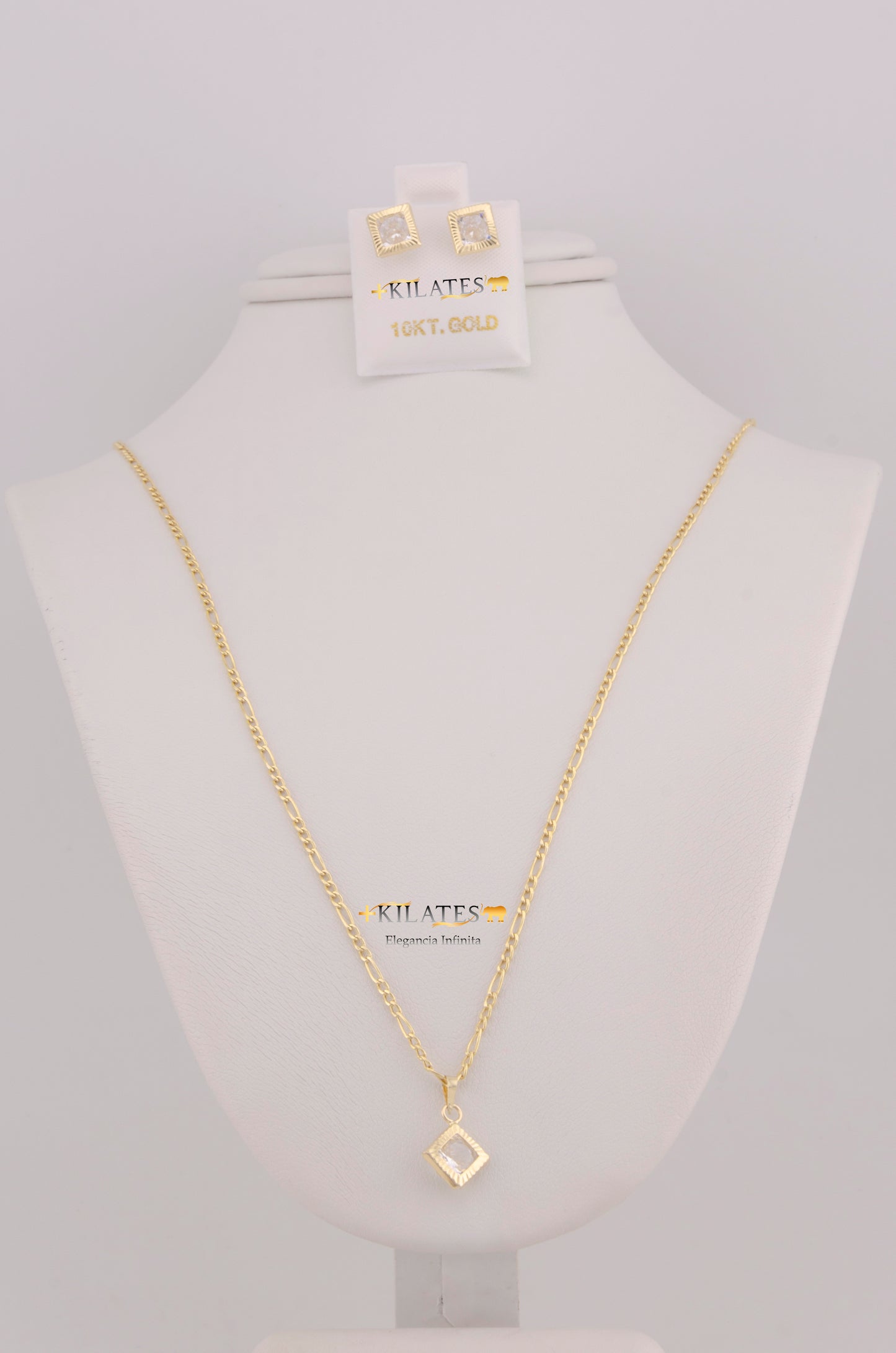 "SET DE CADENA ESTILO 3+1 DE 50CM PARA DAMA CON DIJE Y ARETES DE CUADRADO CON ZIRCONIA BLANCA. ORO 10K #775-3814"