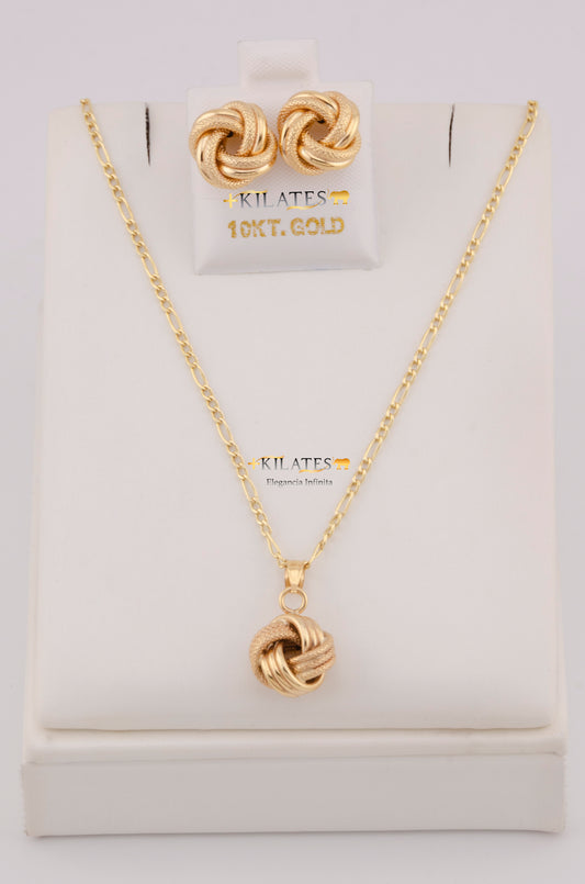 "SET DE CADENA ESTILO 3+1 DE 50CM PARA DAMA CON DIJE Y ARETES DE NUDO. ORO 10K #775-3812"