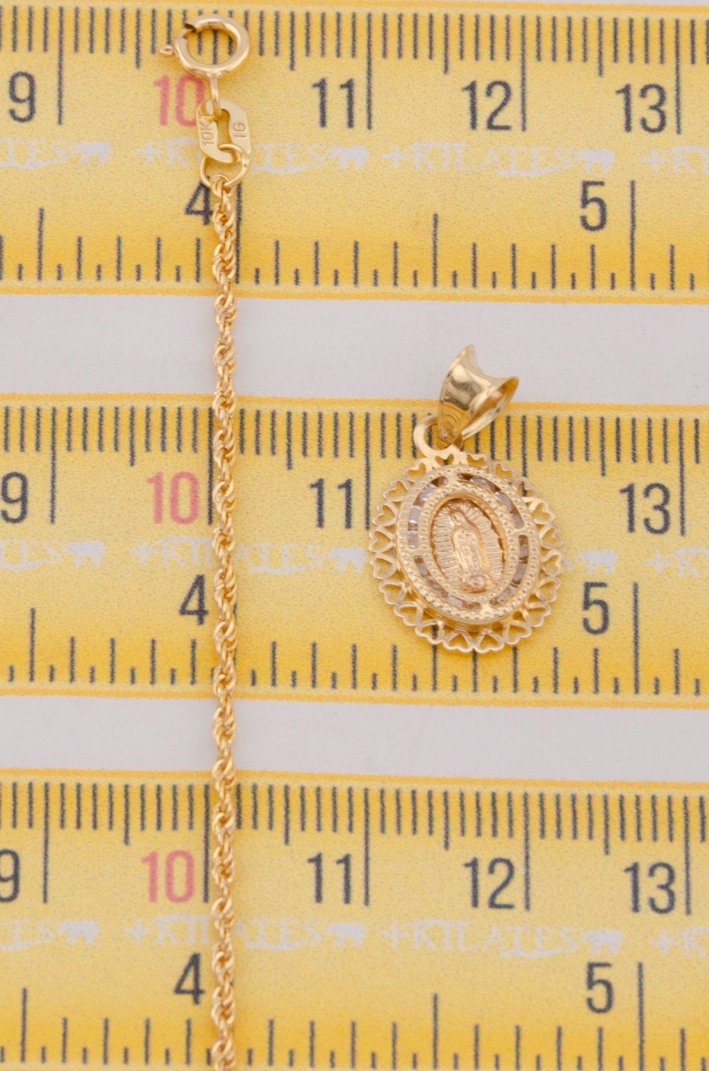 "CADENA PARA DAMA ESTILO LAZO CON PLACA DE LA VIRGEN. ORO 10K #775-3797"