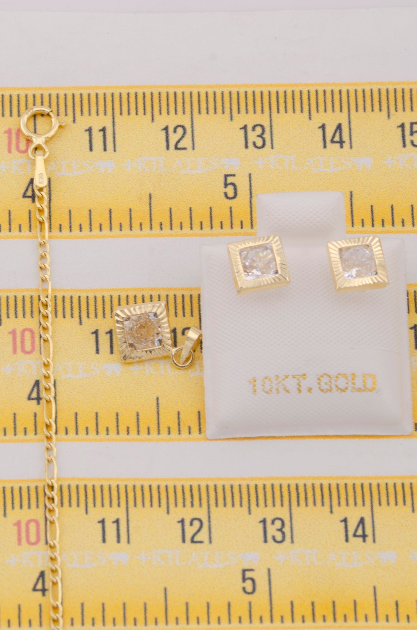 "SET DE CADENA ESTILO 3+1 DE 50CM PARA DAMA CON DIJE Y ARETES DE CUADRADO CON ZIRCONIA BLANCA. ORO 10K #775-3814"