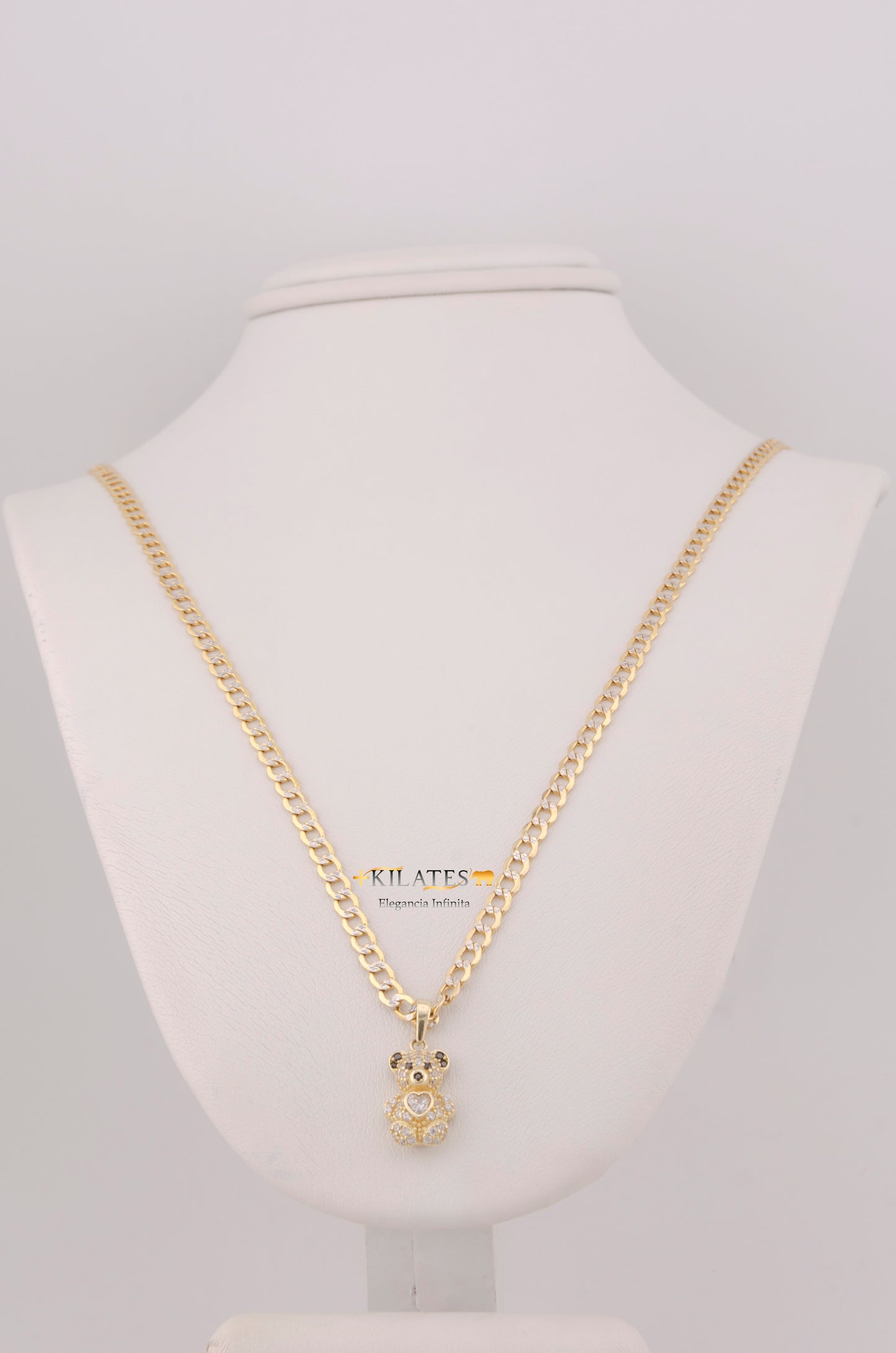 "CADENA DE 50CM PARA DAMA ESTILO CUBANA DIAMANTADA CON DIJE DE OSO PEQUEÑO. ORO 10K #775-3820"