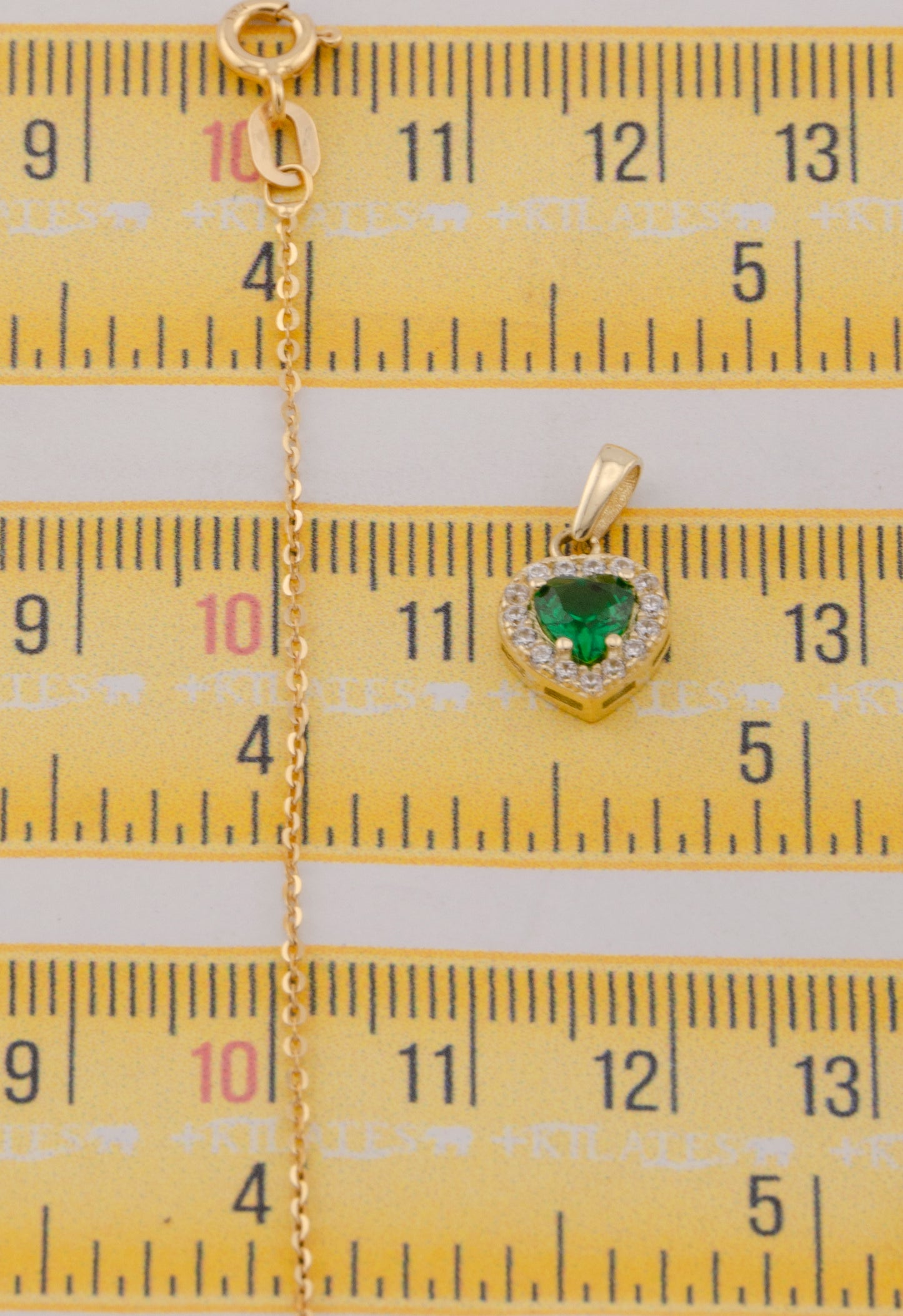 "CADENA DE 50CM PARA DAMA ESTILO CUADRADA SOLIDA CON DIJE DE CORAZON BLANCO CON VERDE. ORO 10K #775-3826"