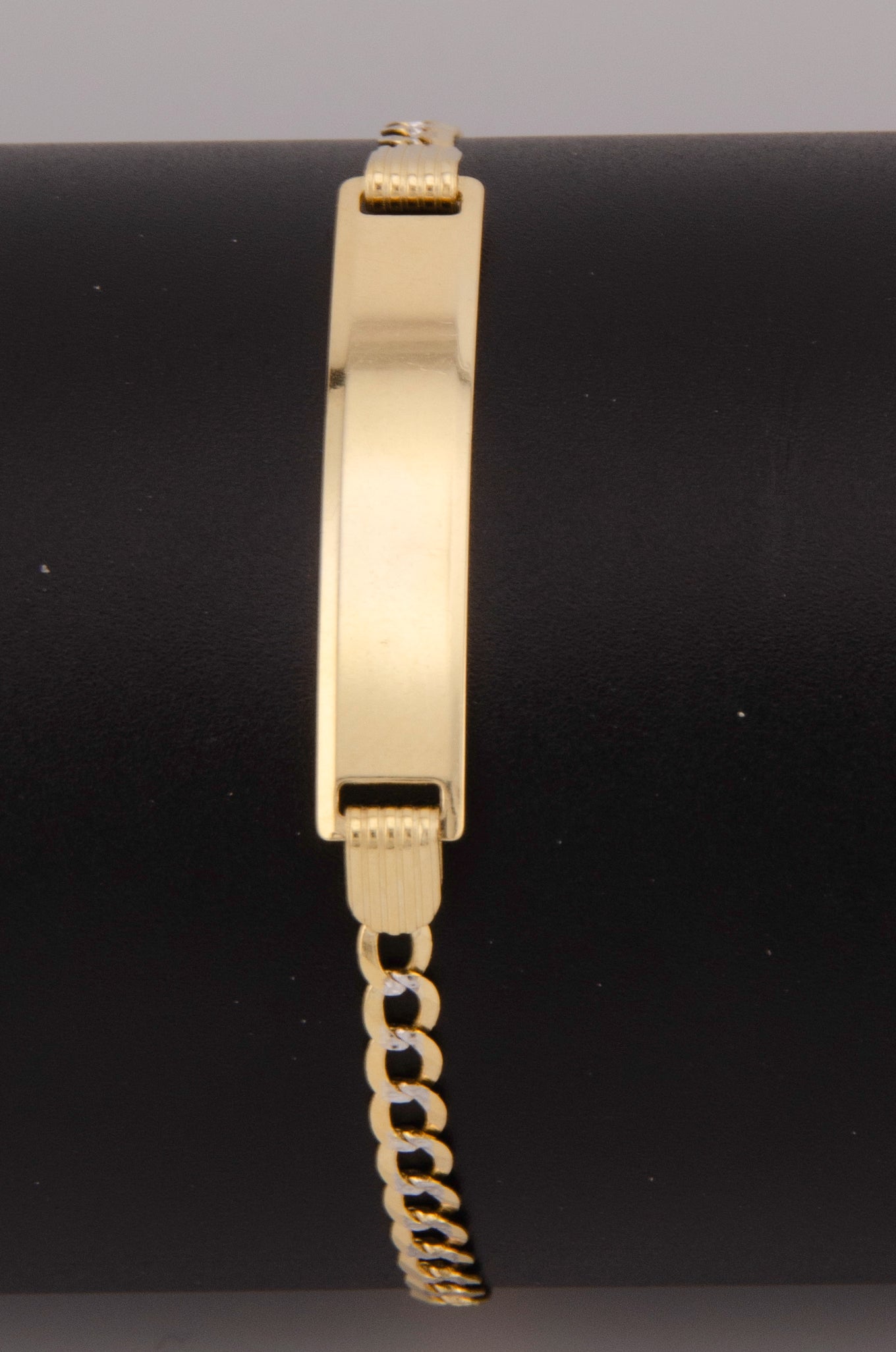 "PULSERA PARA NIÑO CON PLACA DE 15.5CM. ORO 10K #775-3859"