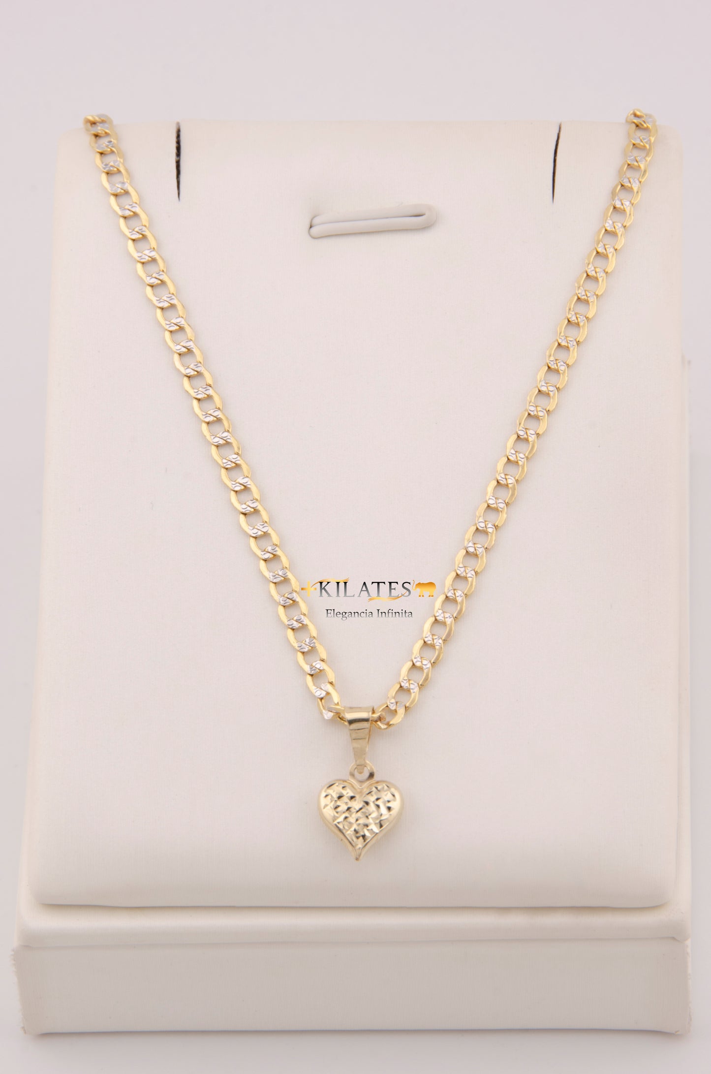"CADENA PARA NIÑ@ DE 40CM ESTILO CUBANA DIAMANTADA CON DIJE DE CORAZON DORADO PEQUEÑO. ORO 10K #775-3862"