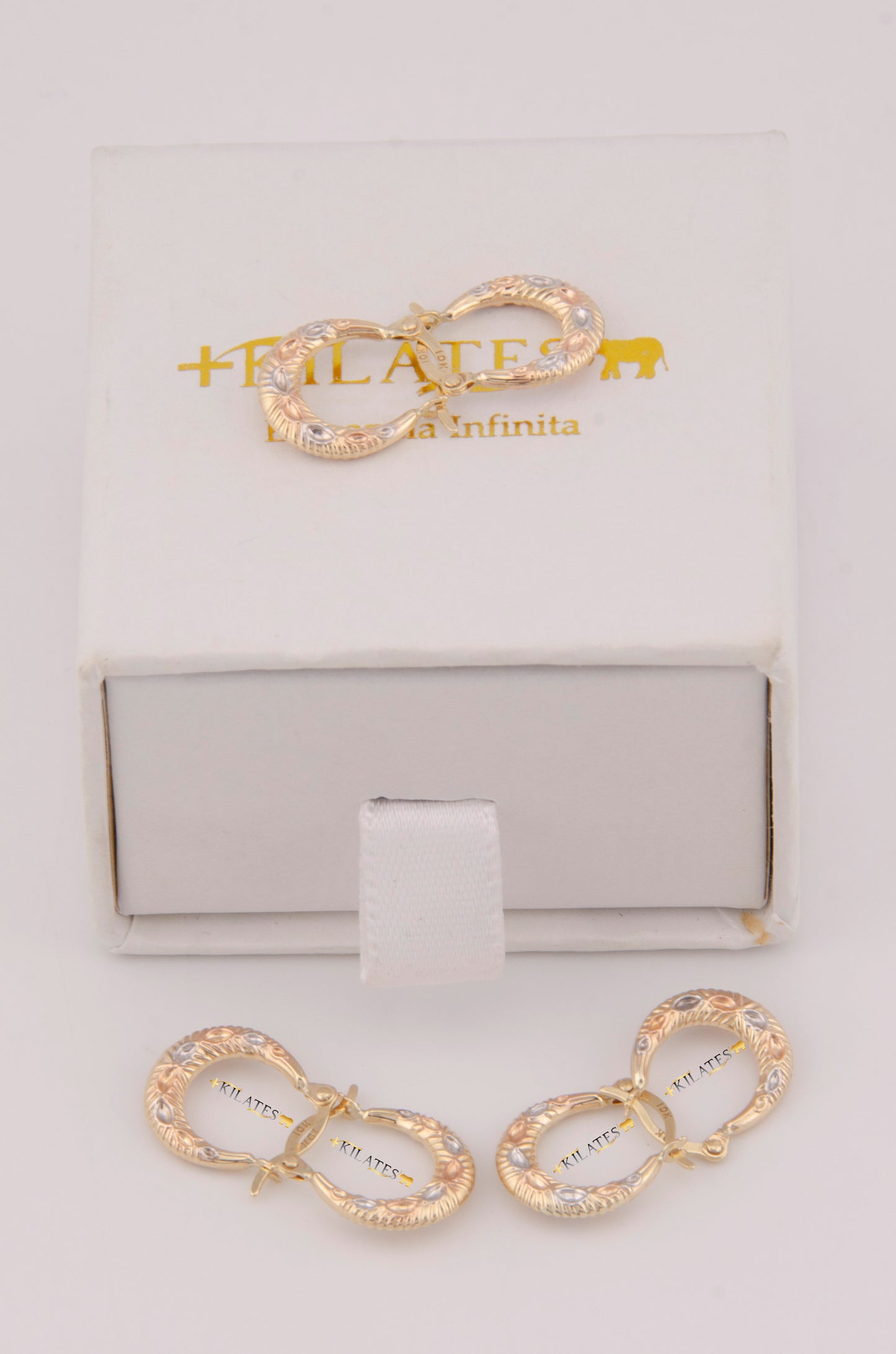"ARGOLLA PEQUEÑAS PARA NIÑA ESTILO 3 OROS. ORO 1OK #775-3889"
